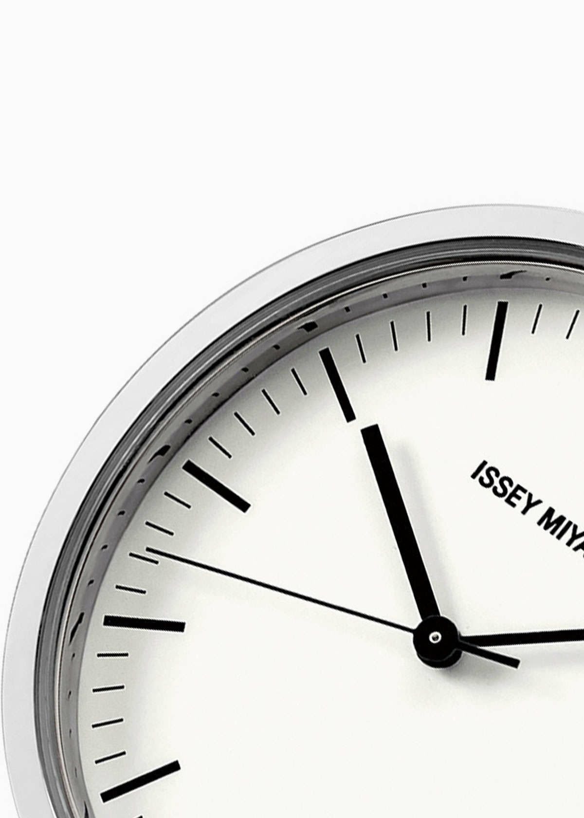 Issey Miyake Ellipse hodinky stříbrné elegantní