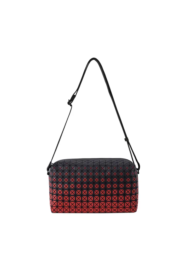 Issey Miyake Saddle BB64420 kabelka červená box