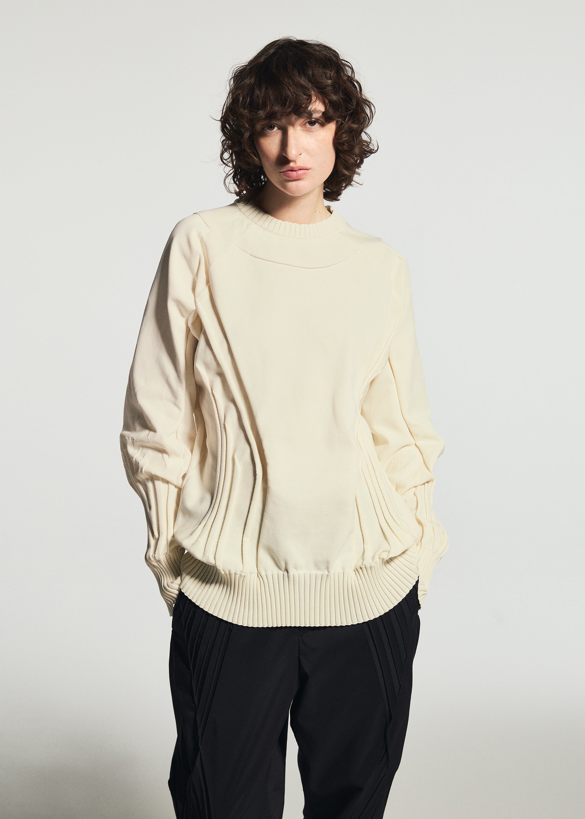 Issey Miyake Type-K 001 pletený top černý