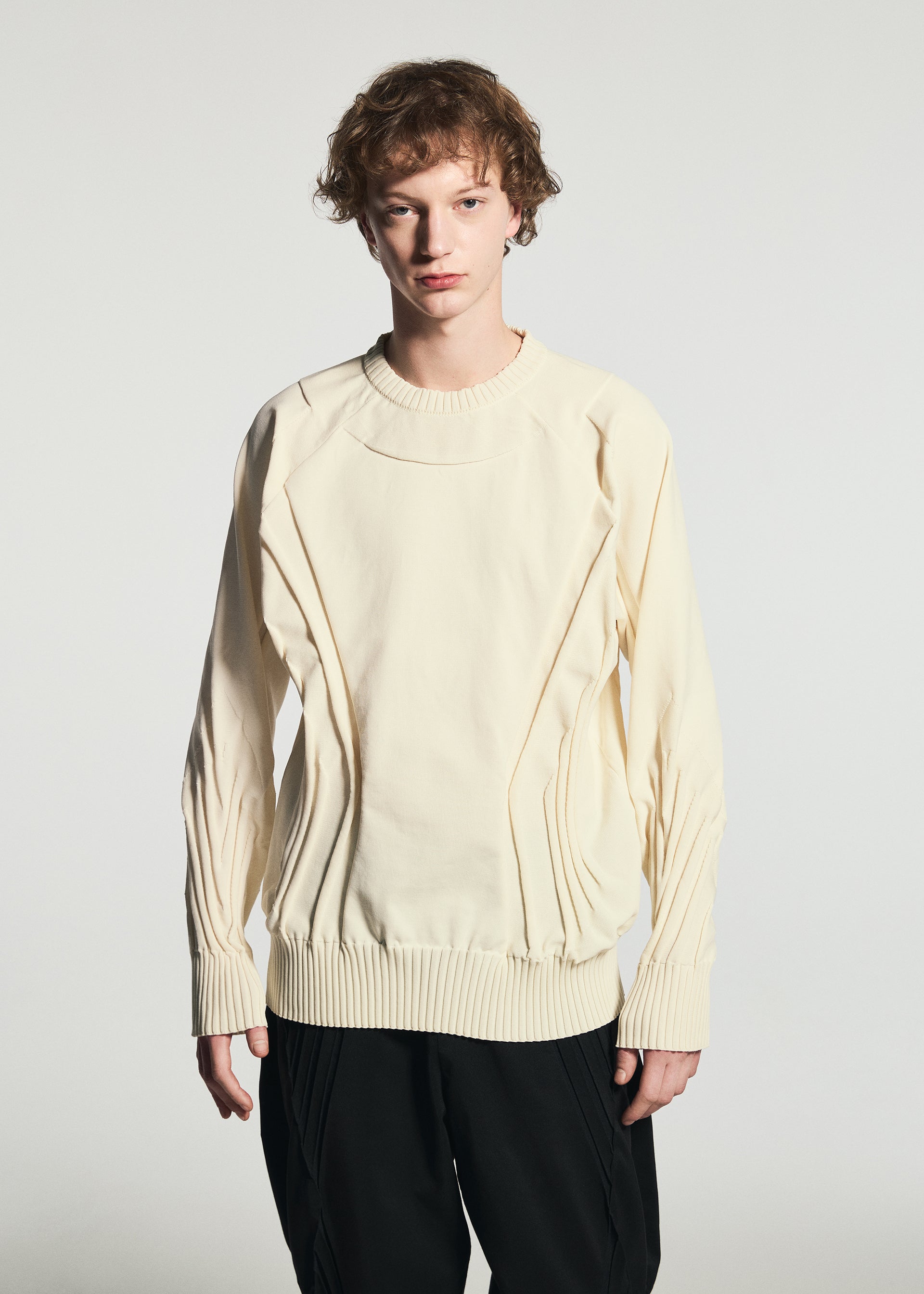 Issey Miyake Type-K 001 pletený top černý