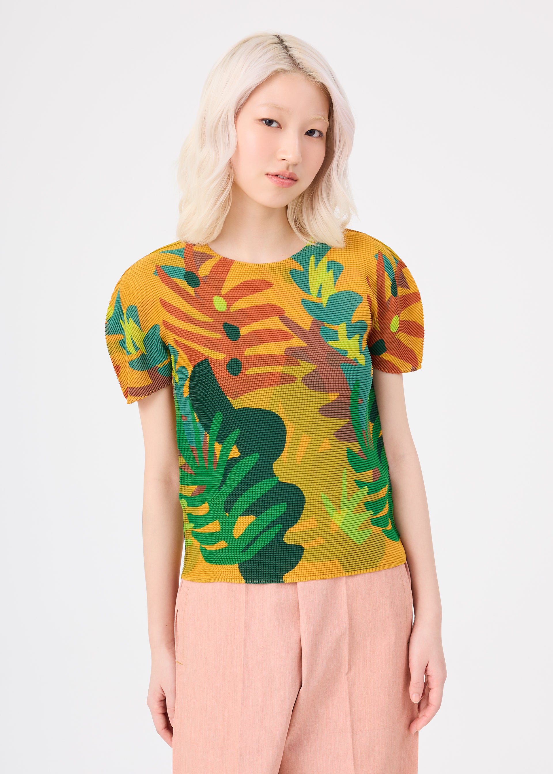 Issey Miyake Jungle top oranžový plisovaný s krátkým rukávem