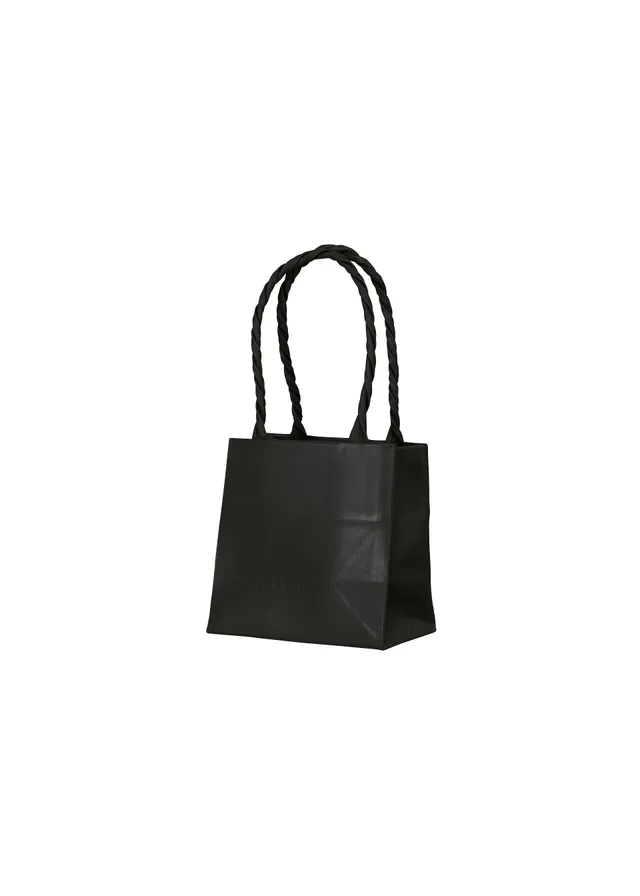 Issey Miyake Paper Bag kožená kabelka černá mini