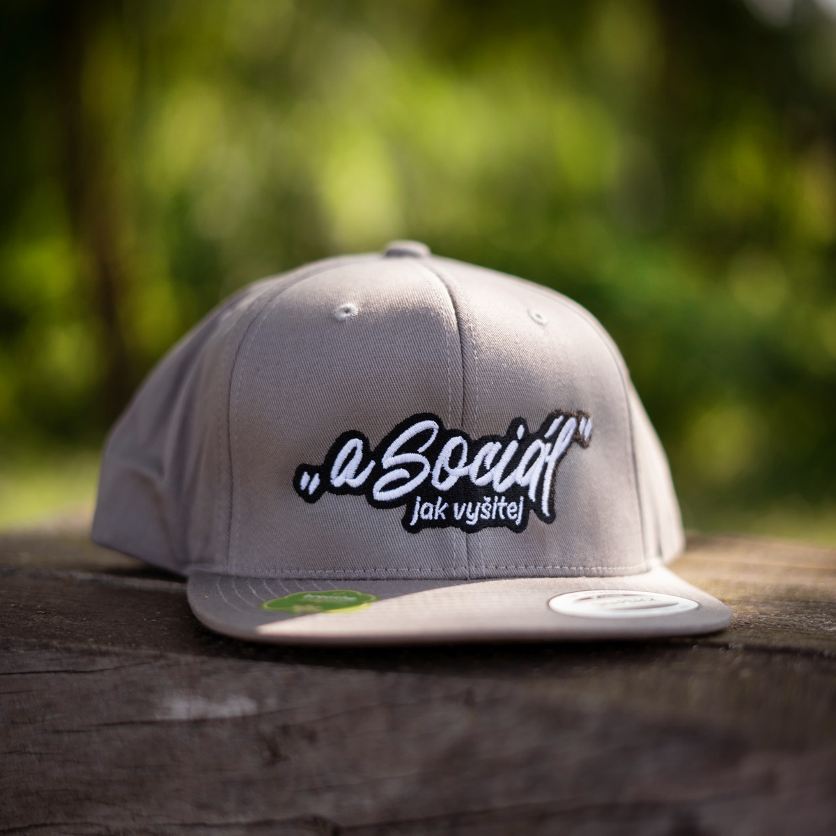 Magifešn BIO kšiltovka aSociál snapback biobavlna