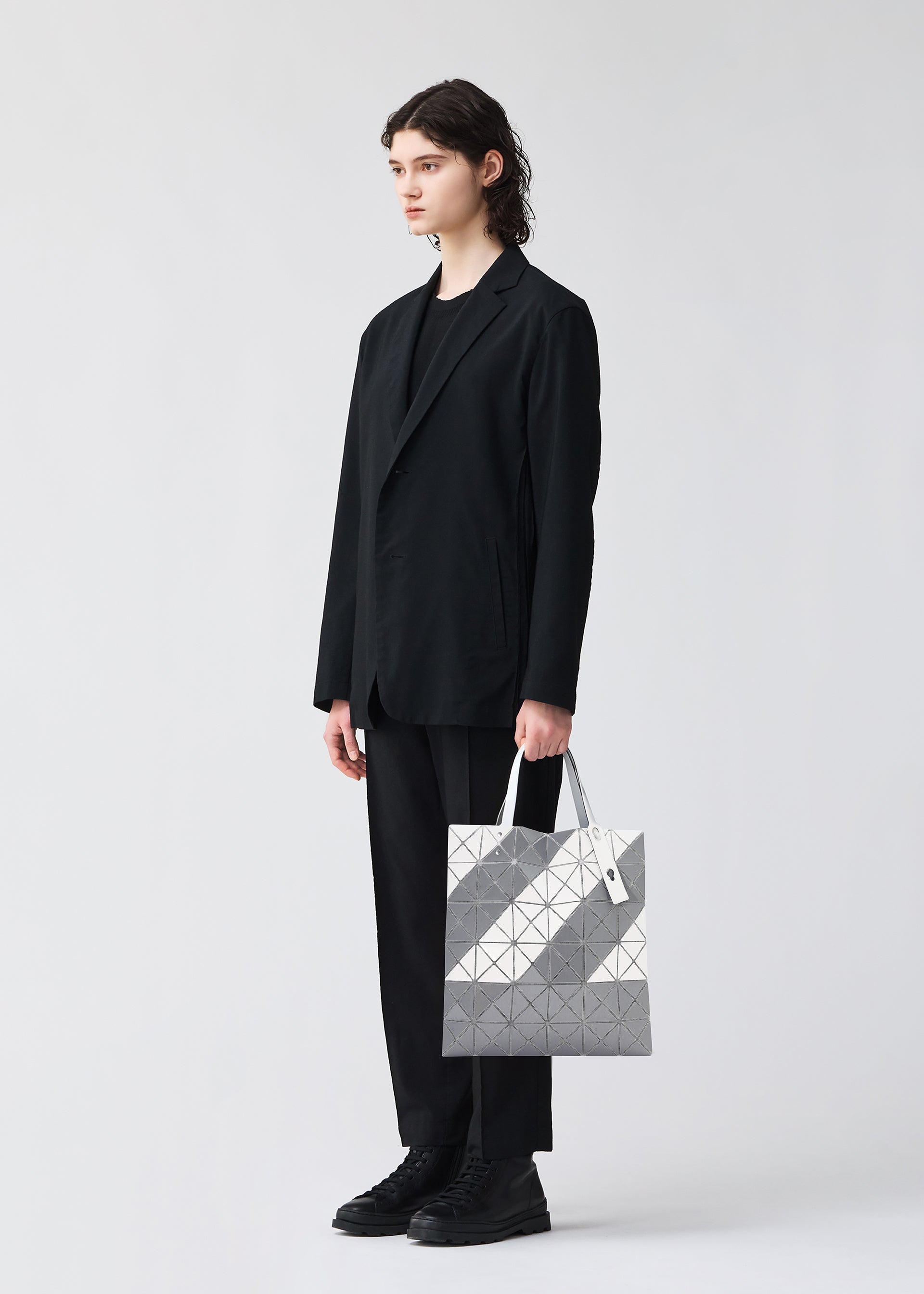 Issey Miyake Sign tote šedá na notebook