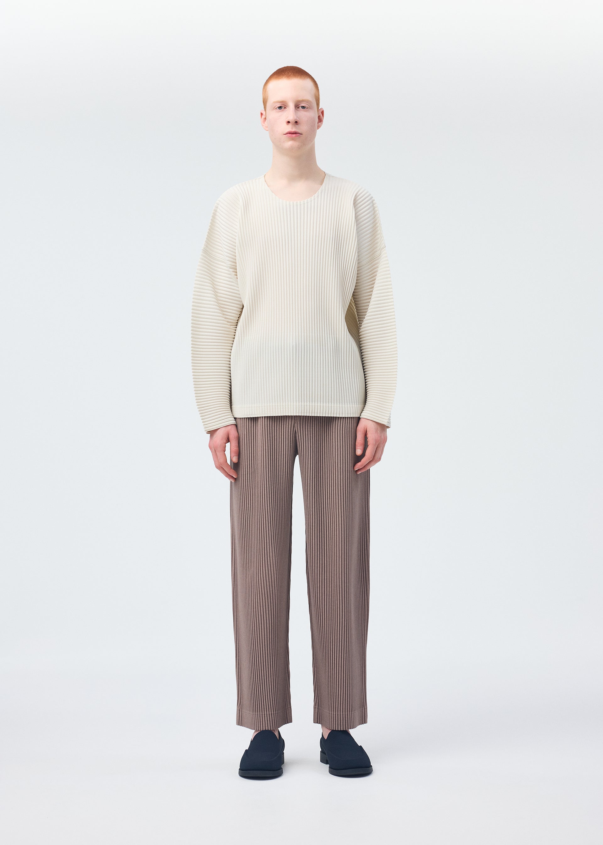 Issey Miyake Monthly Colors September top černý dlouhý rukáv