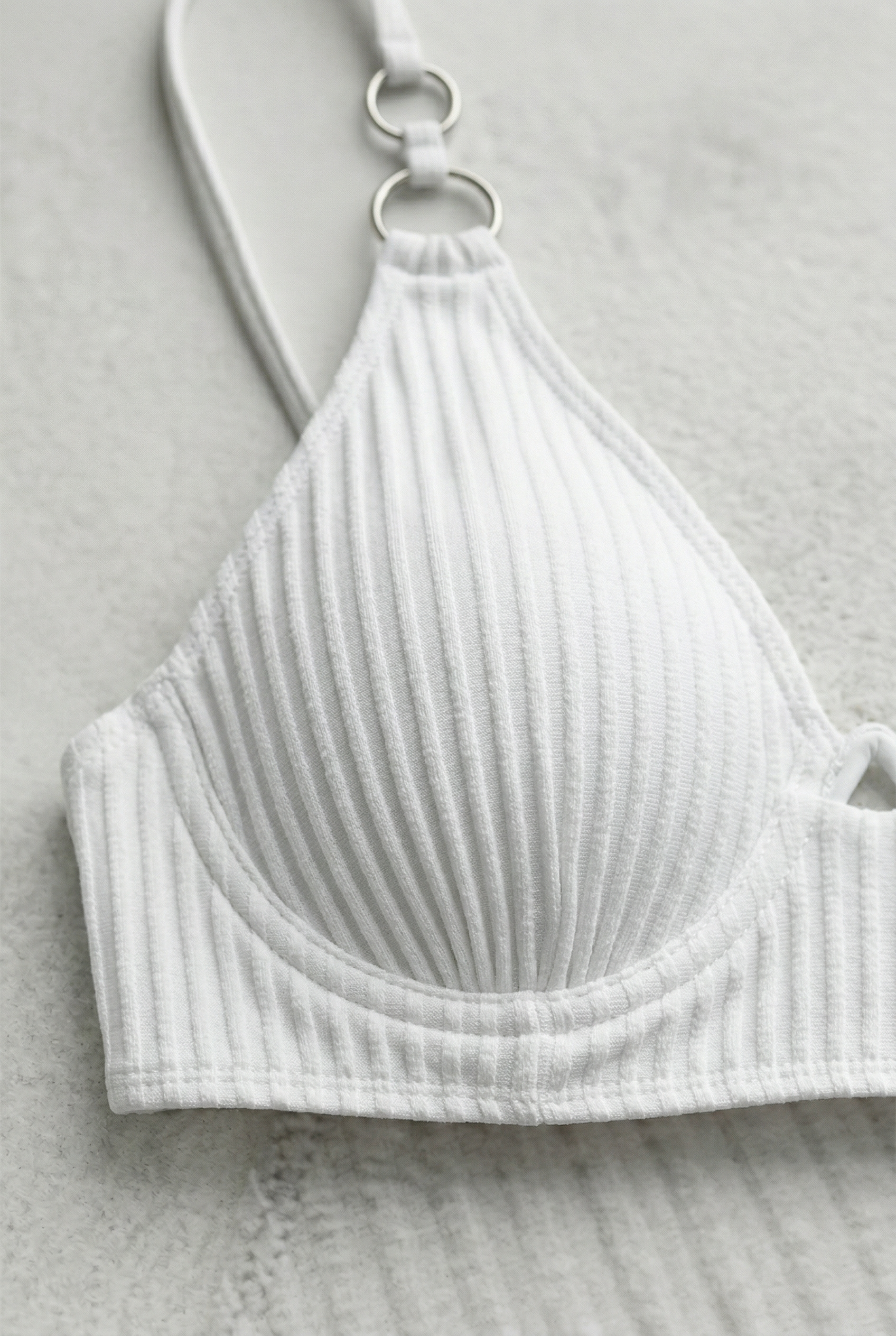 Norielle žebrované bikiny s výstřihem bílá