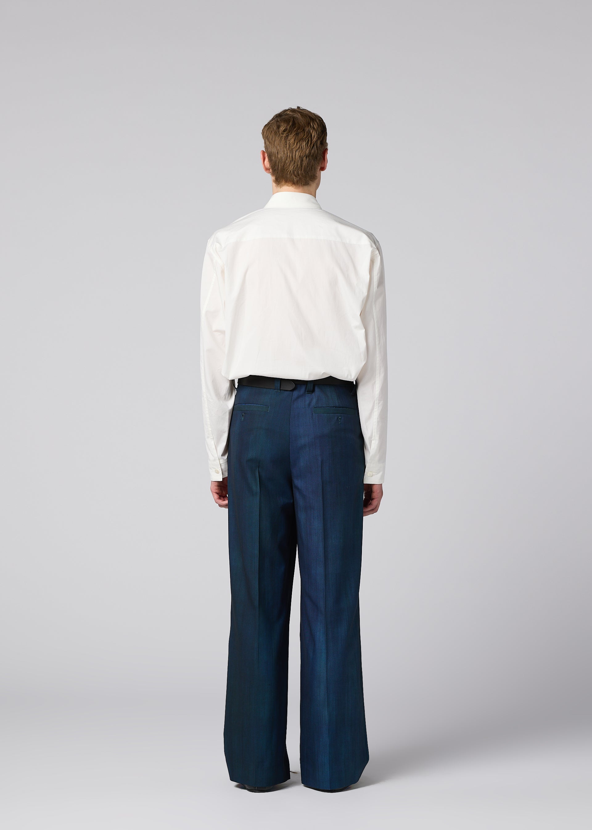 Issey Miyake Gradation Wool vlněné kalhoty s pukem černé