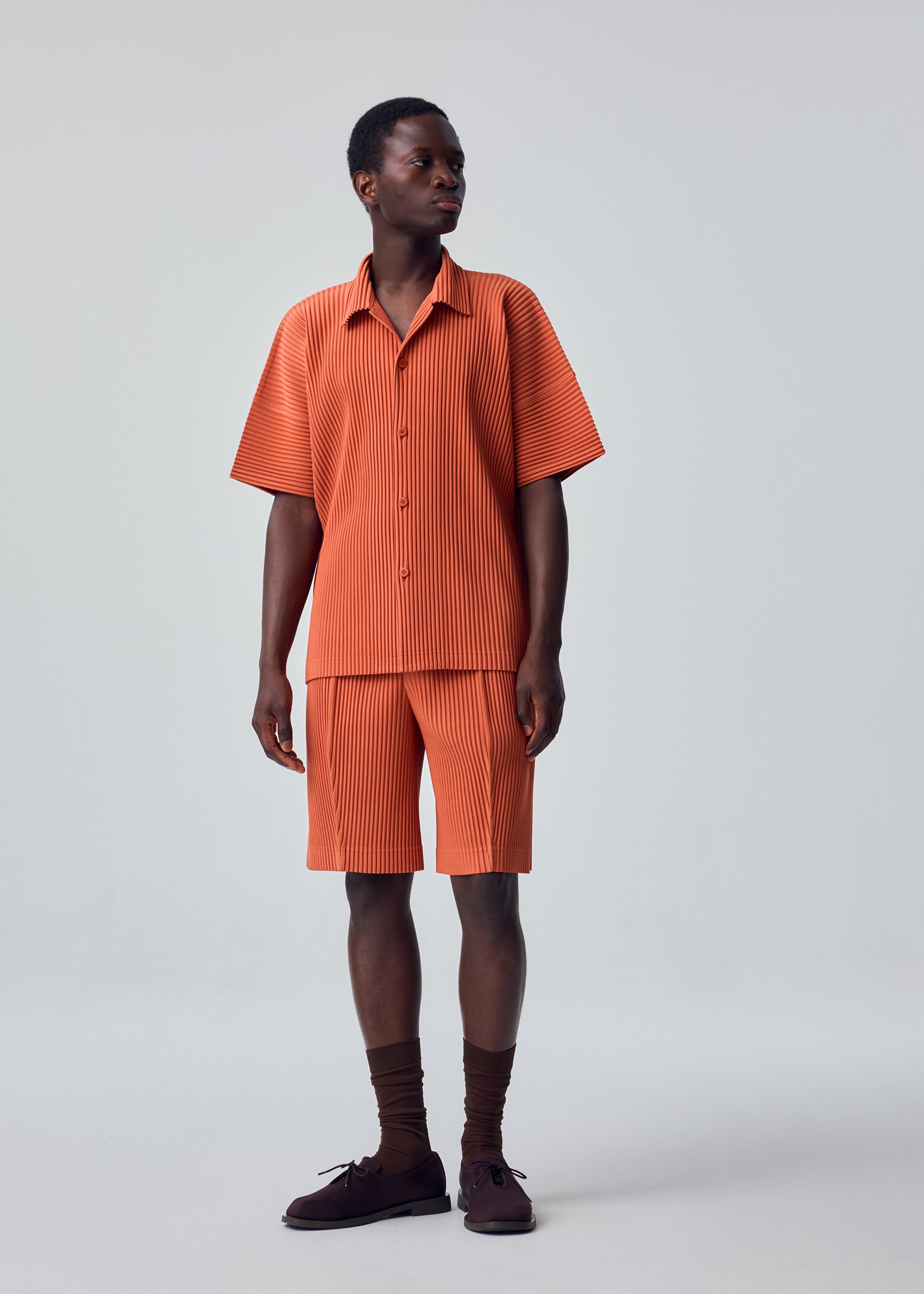 Issey Miyake Monthly Colors August košile černá