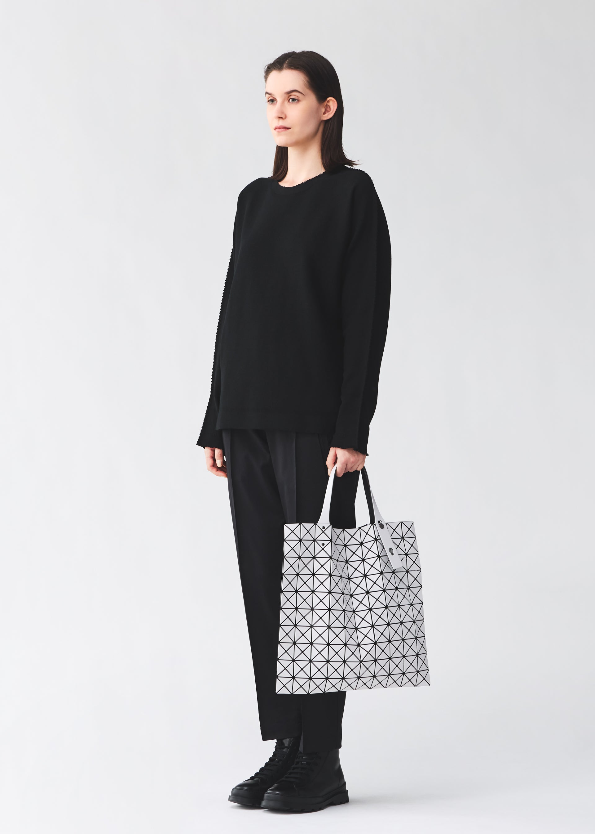 Issey Miyake Prism Matte tote černá matná na notebook