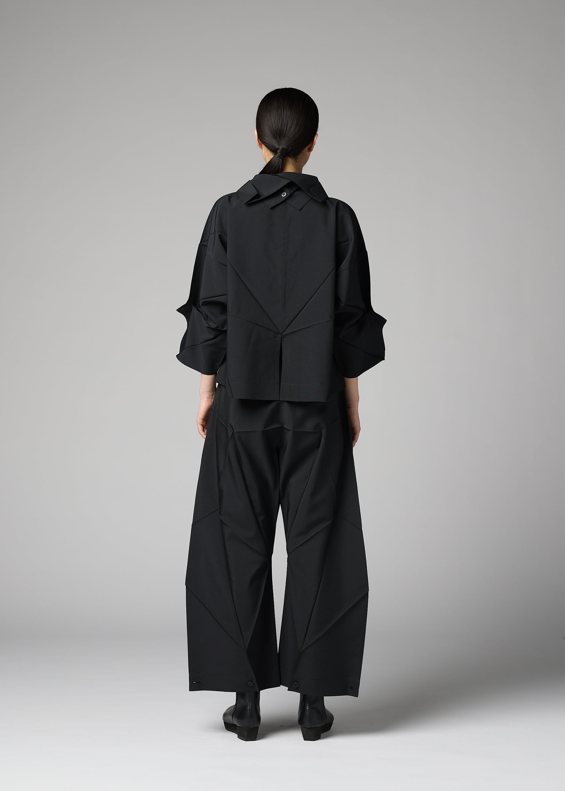 Issey Miyake 132 5. F-SH-1 skládaná košile bílá
