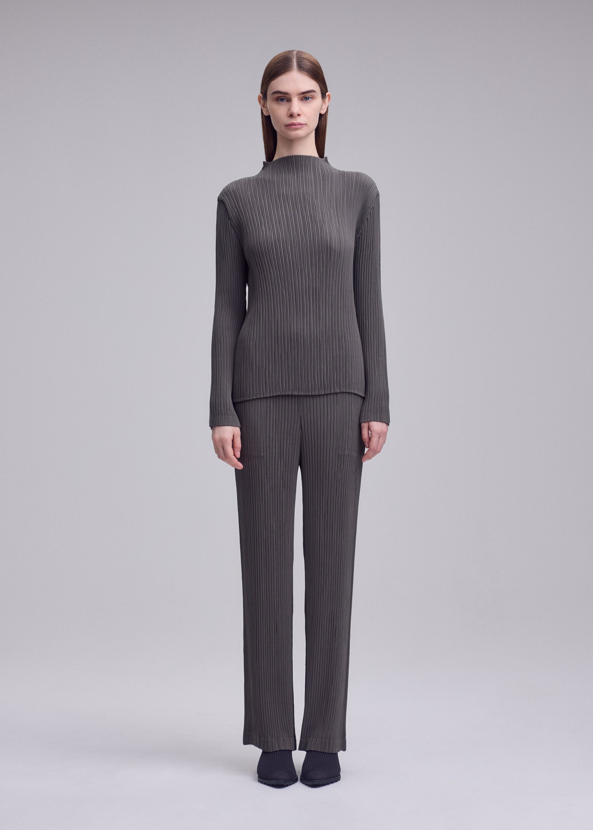Issey Miyake Hatching IM63FF115 kalhoty Gray 2 plisé