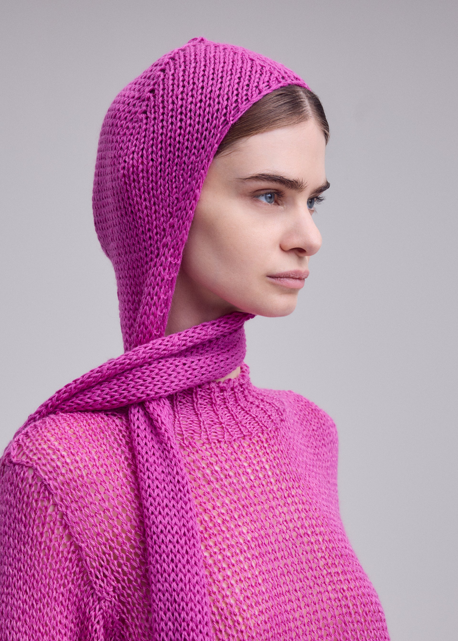Issey Miyake Panini kukla černá vlněná