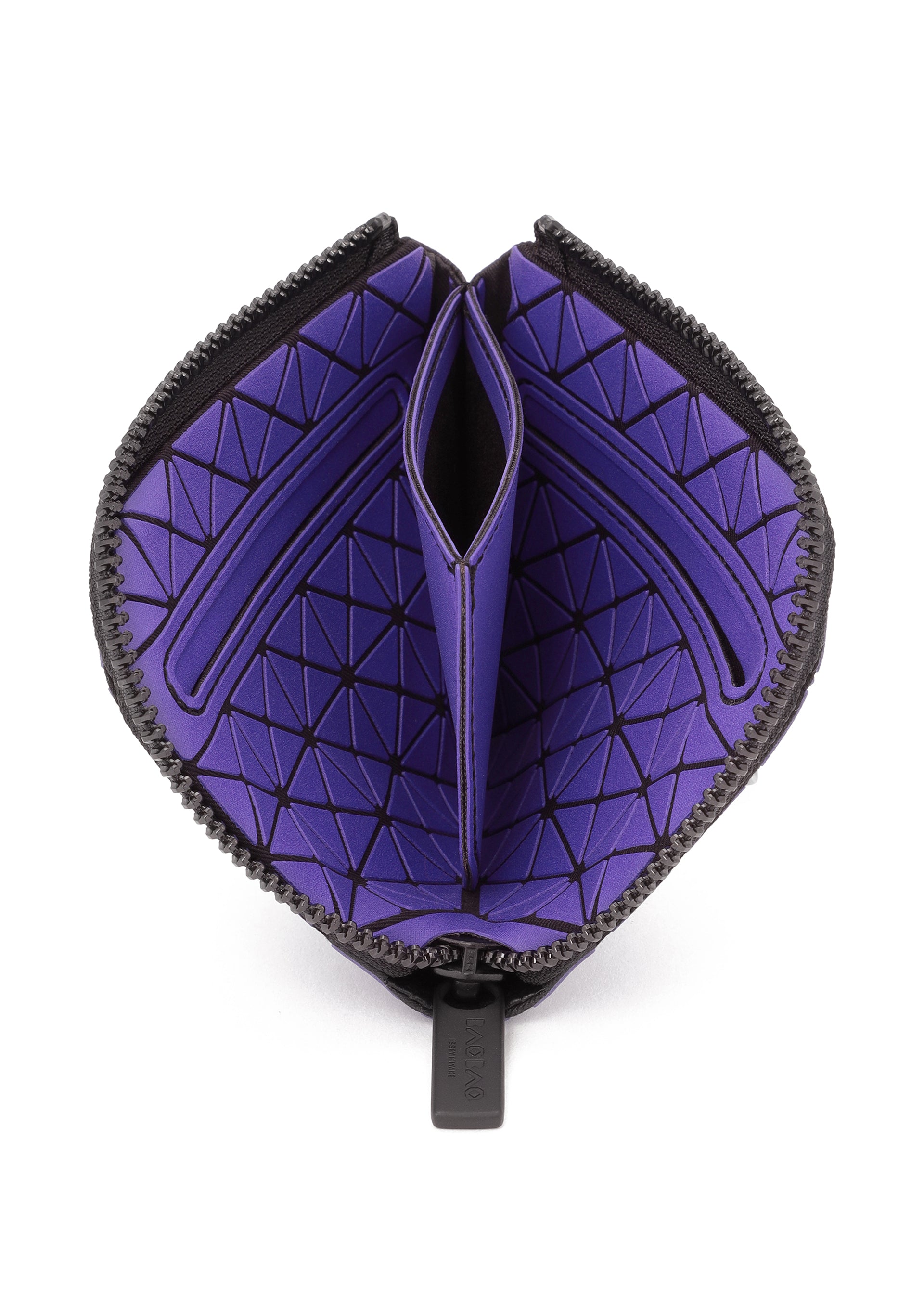Issey Miyake Clam mini peněženka fialová