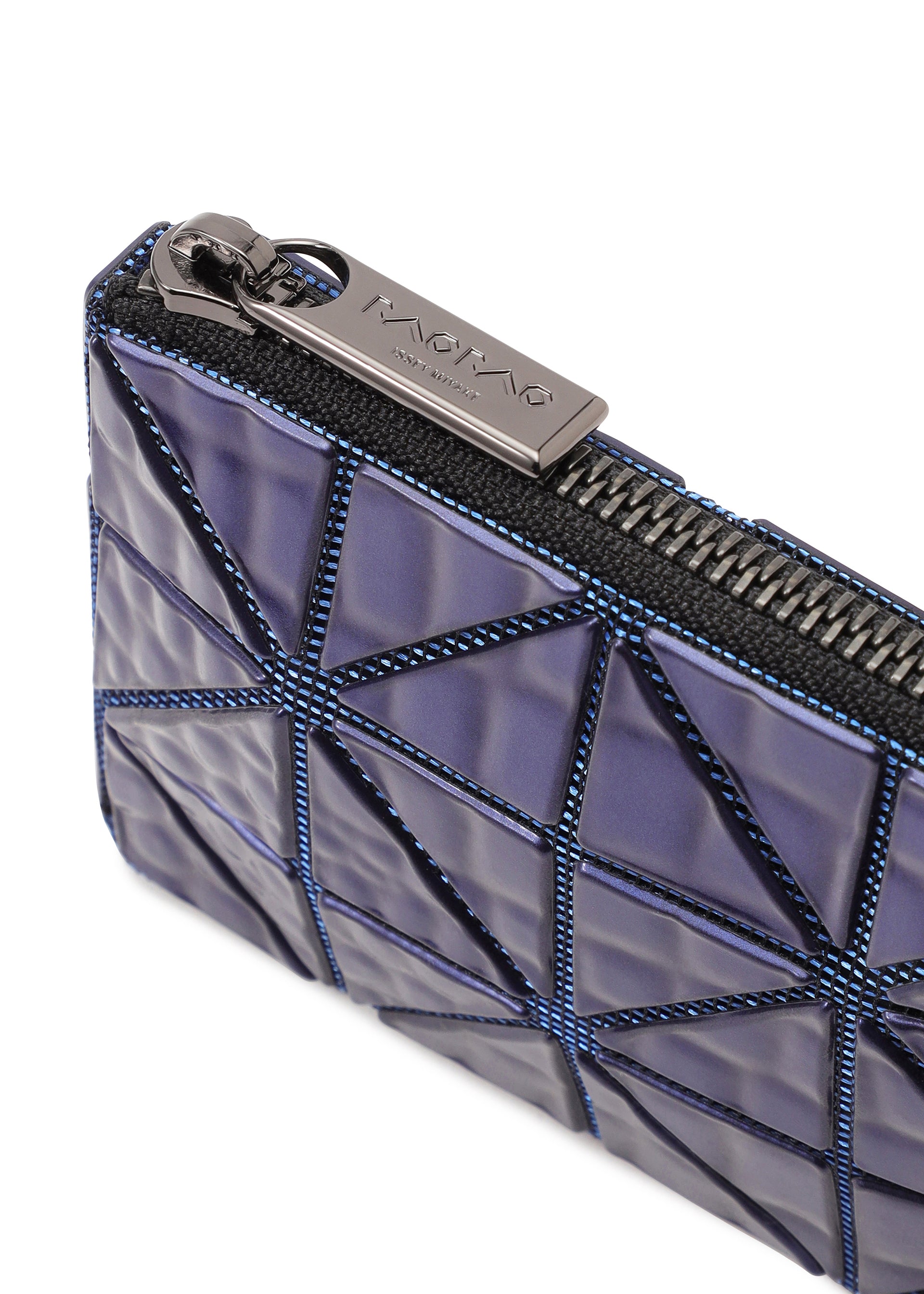 Issey Miyake Cassette pouzdro na karty modré