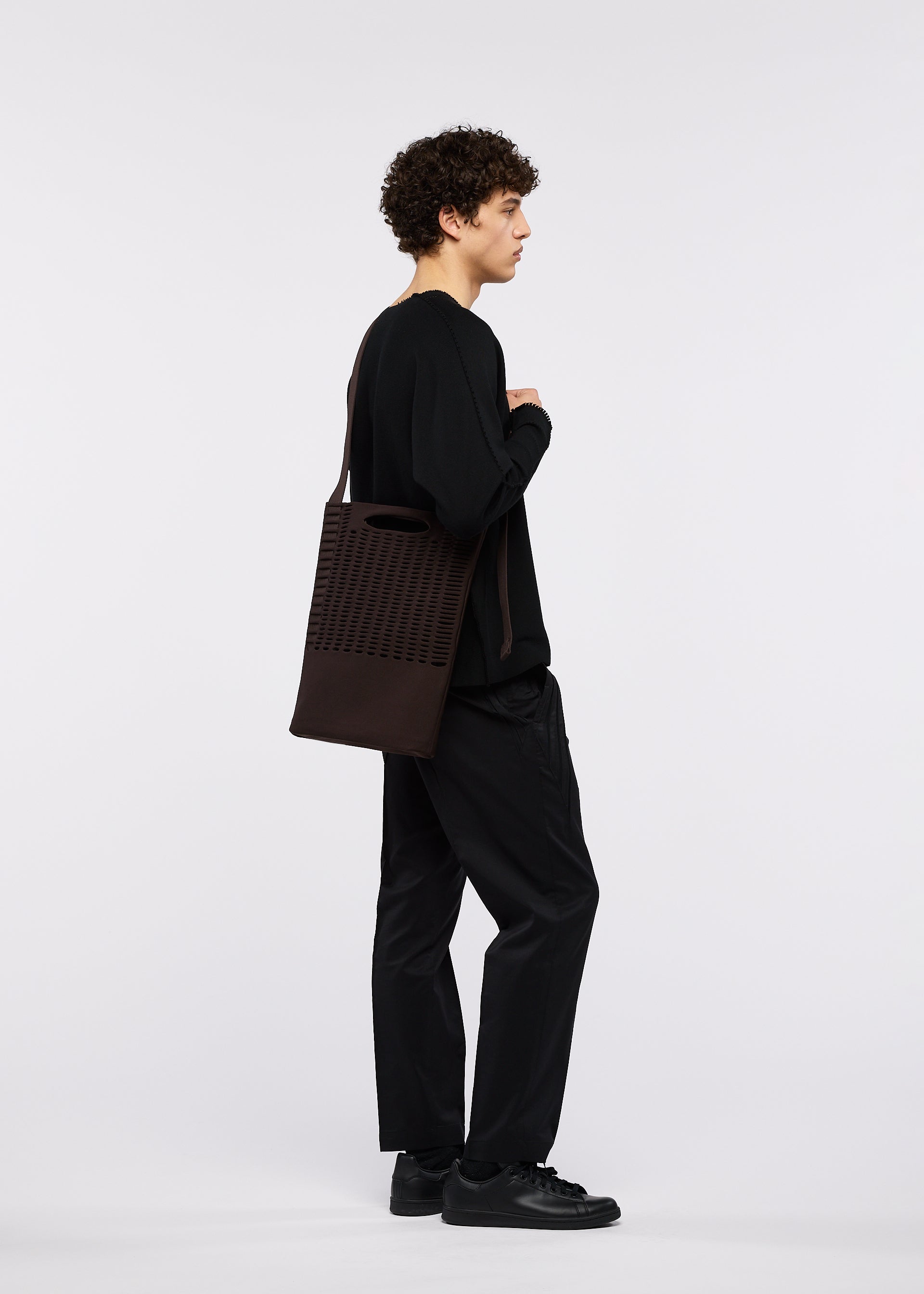 Issey Miyake Mokko Mono Grip tote černá na notebook