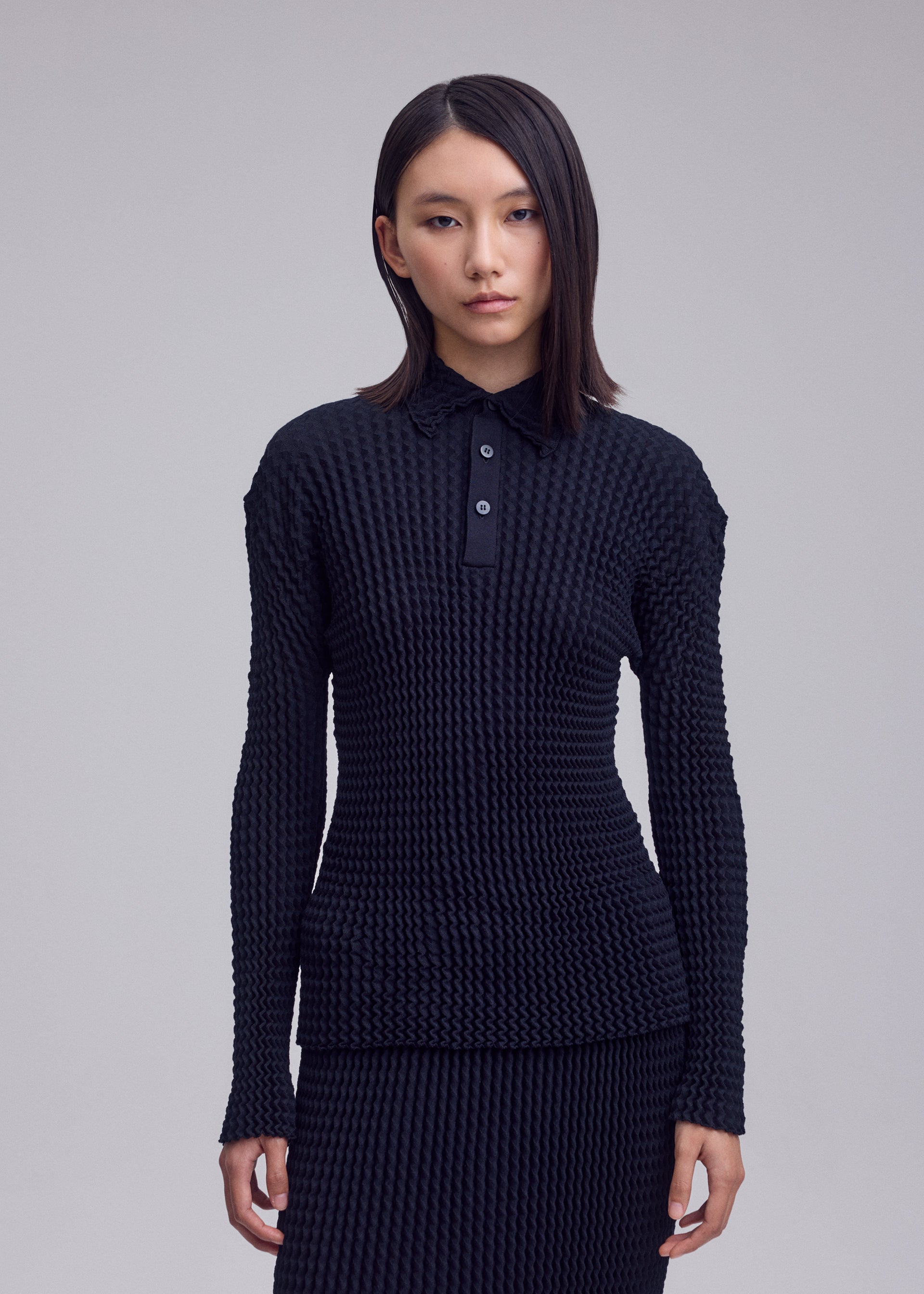 Issey Miyake Spongy BK-68 polo černé pletené vel. 2