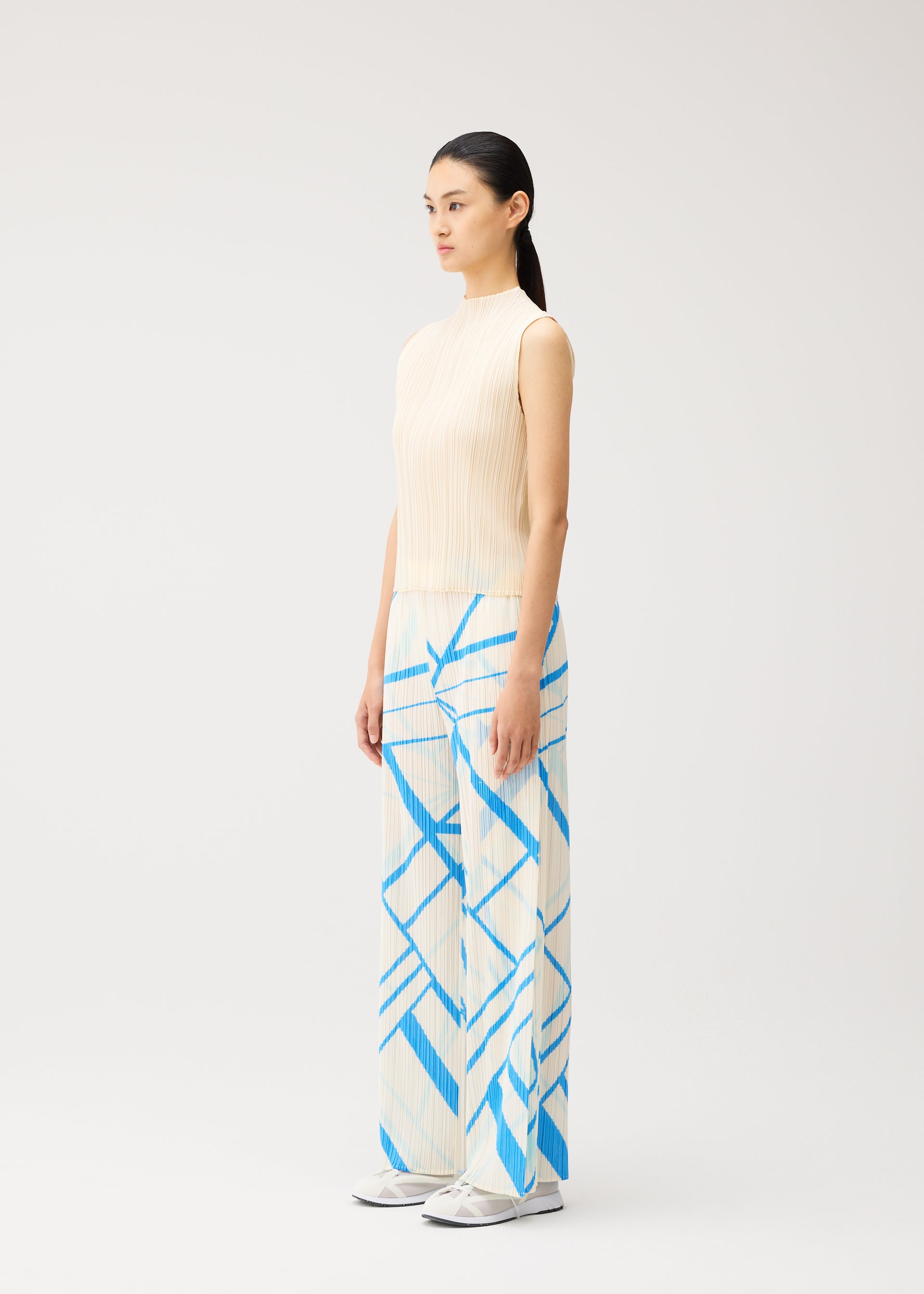 Issey Miyake Fold Line kalhoty Off White rovné