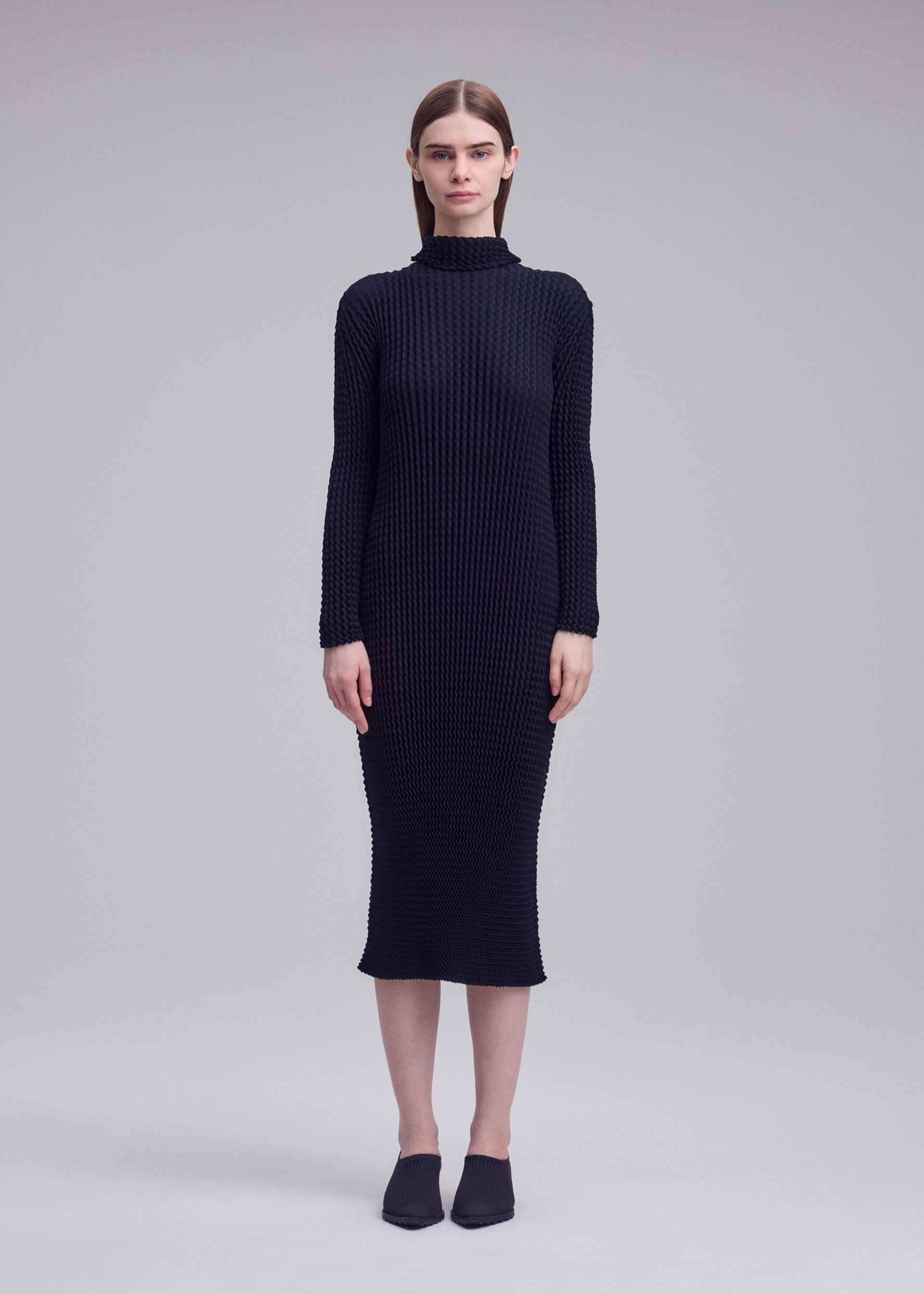 Issey Miyake Spongy BK-68 šaty černé pletené