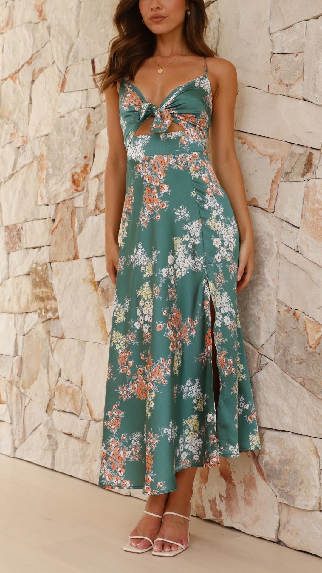 Norielle květované midi šaty floral s výstřihem V