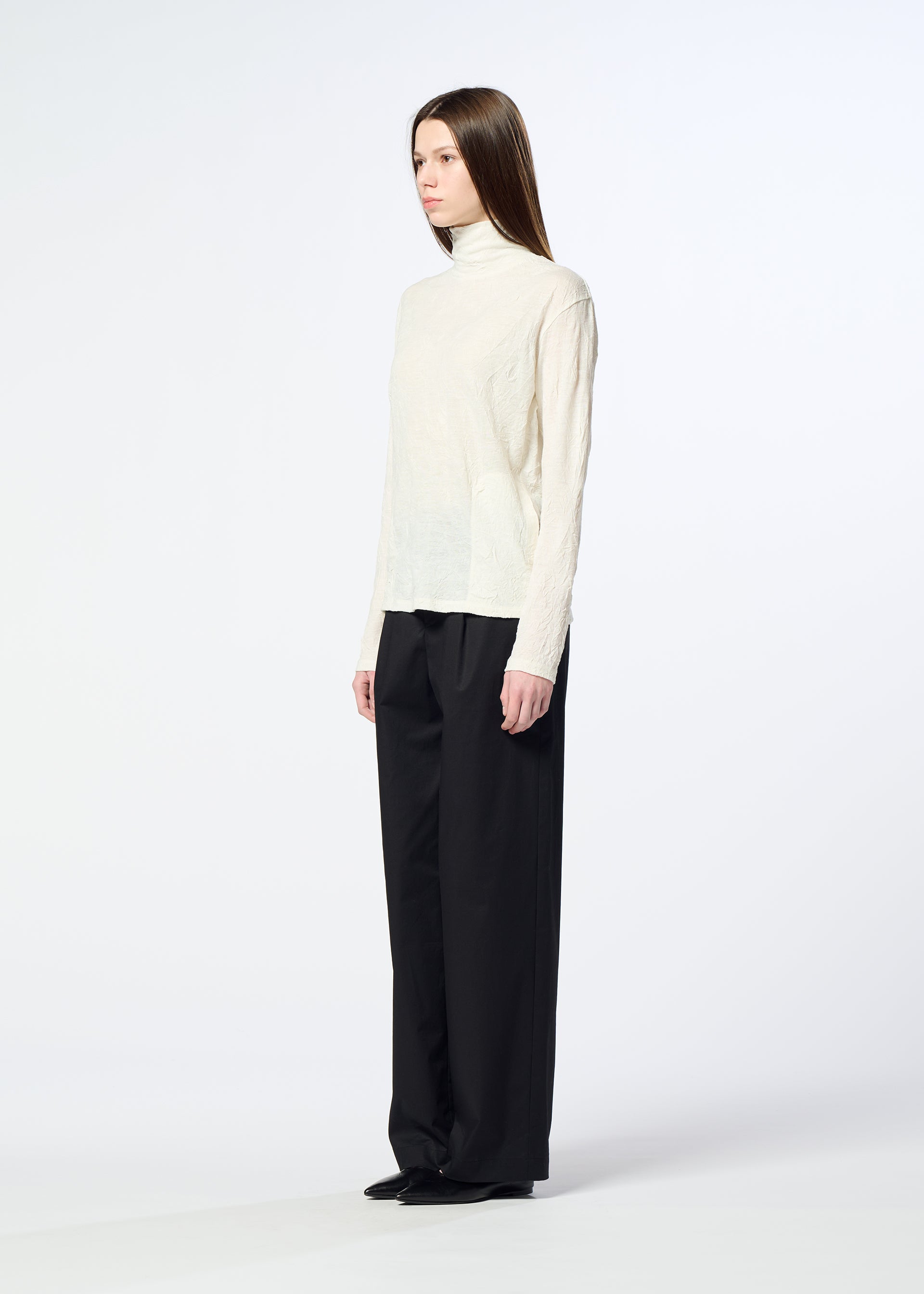 Issey Miyake HaaT W/P Washer HA63209 dámský rolák bílý s kapsou