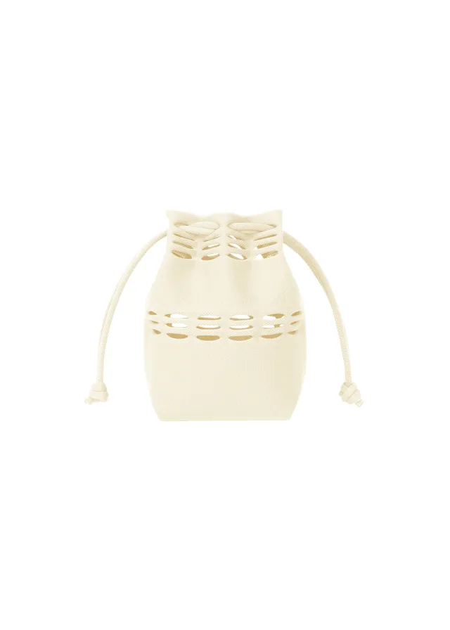 Issey Miyake Mokko Pocket kabelka béžová pletená