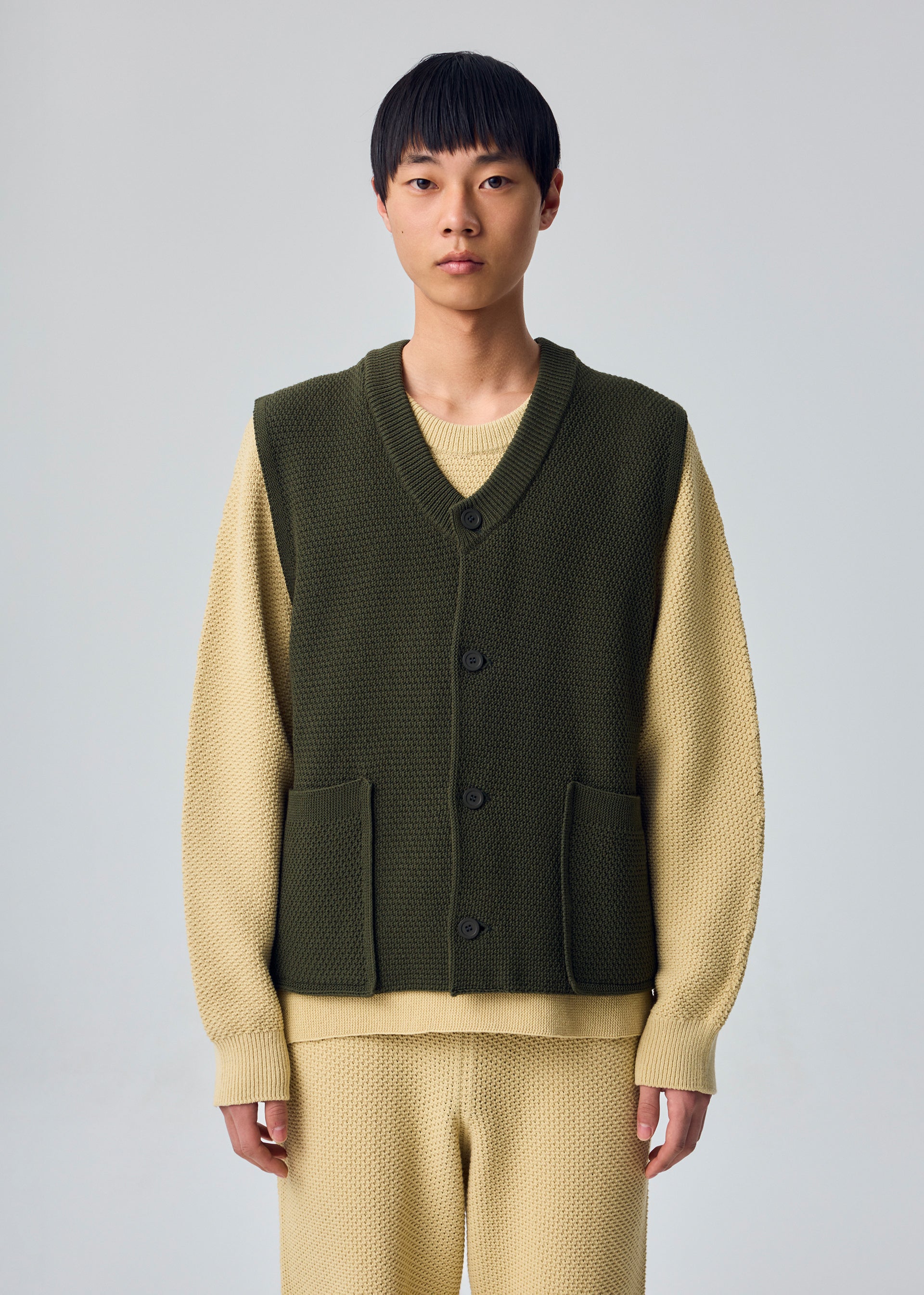 Issey Miyake Rustic Knit pletená vesta černá