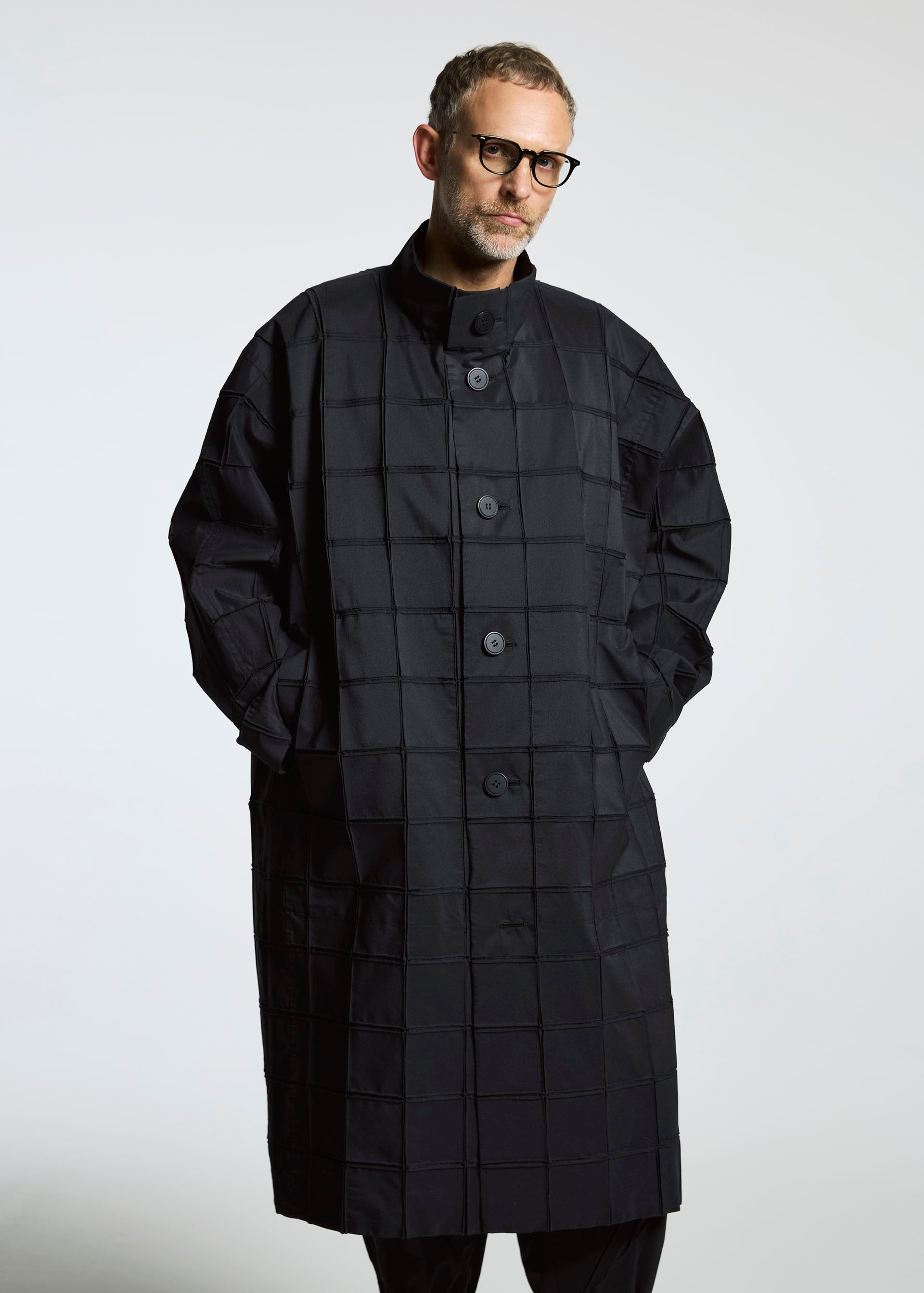 Issey Miyake Type-O 002 kabát černý lehký strečový vel. 1
