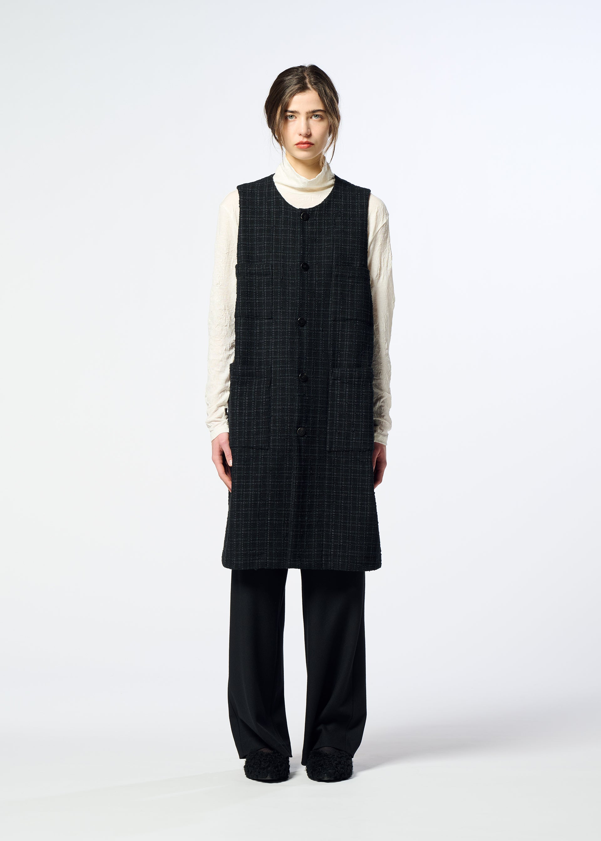Issey Miyake Sakiori dlouhá vesta ivory vel. 2