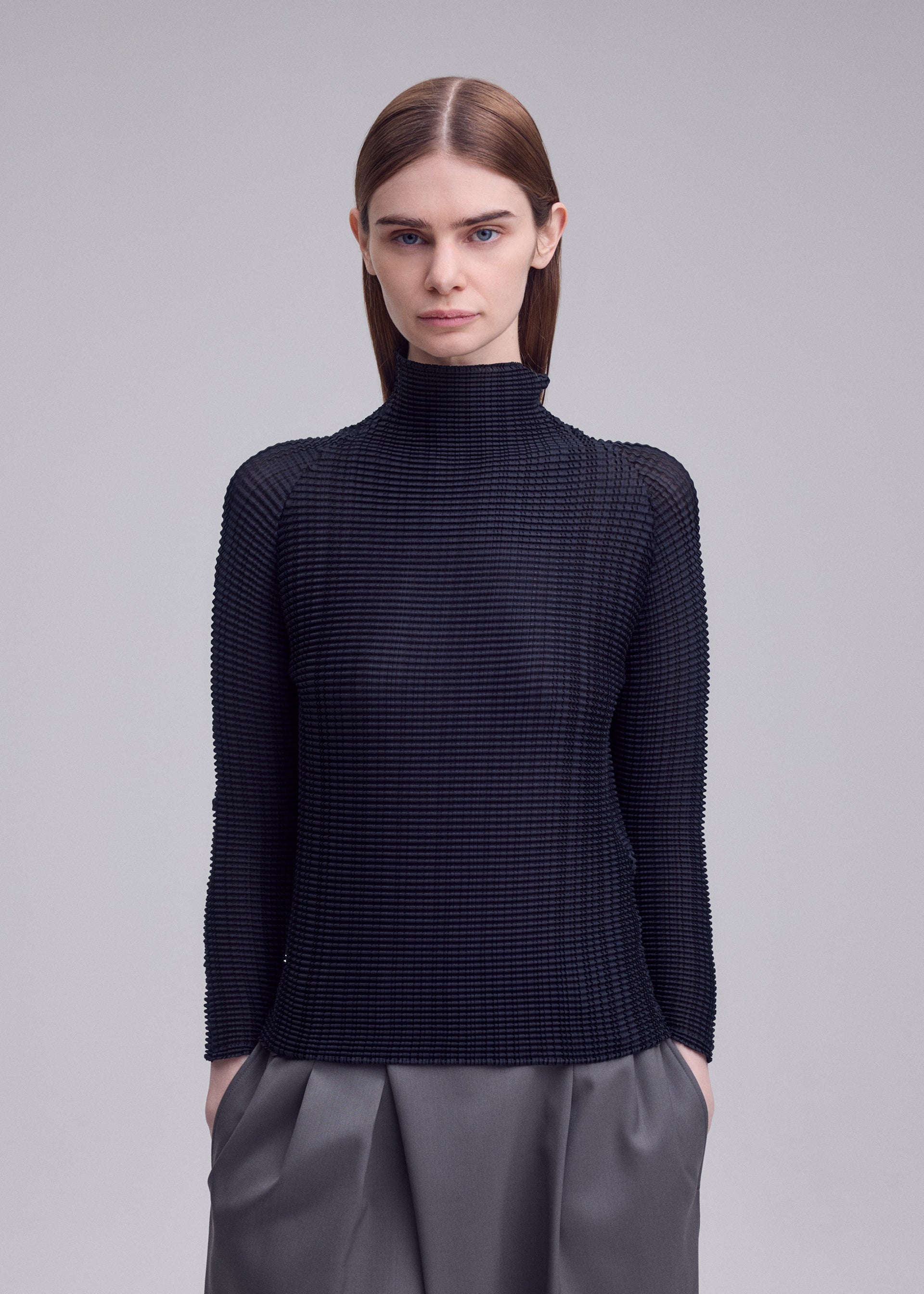 Issey Miyake Wooly Pleats BK/WT-68 rolák černý