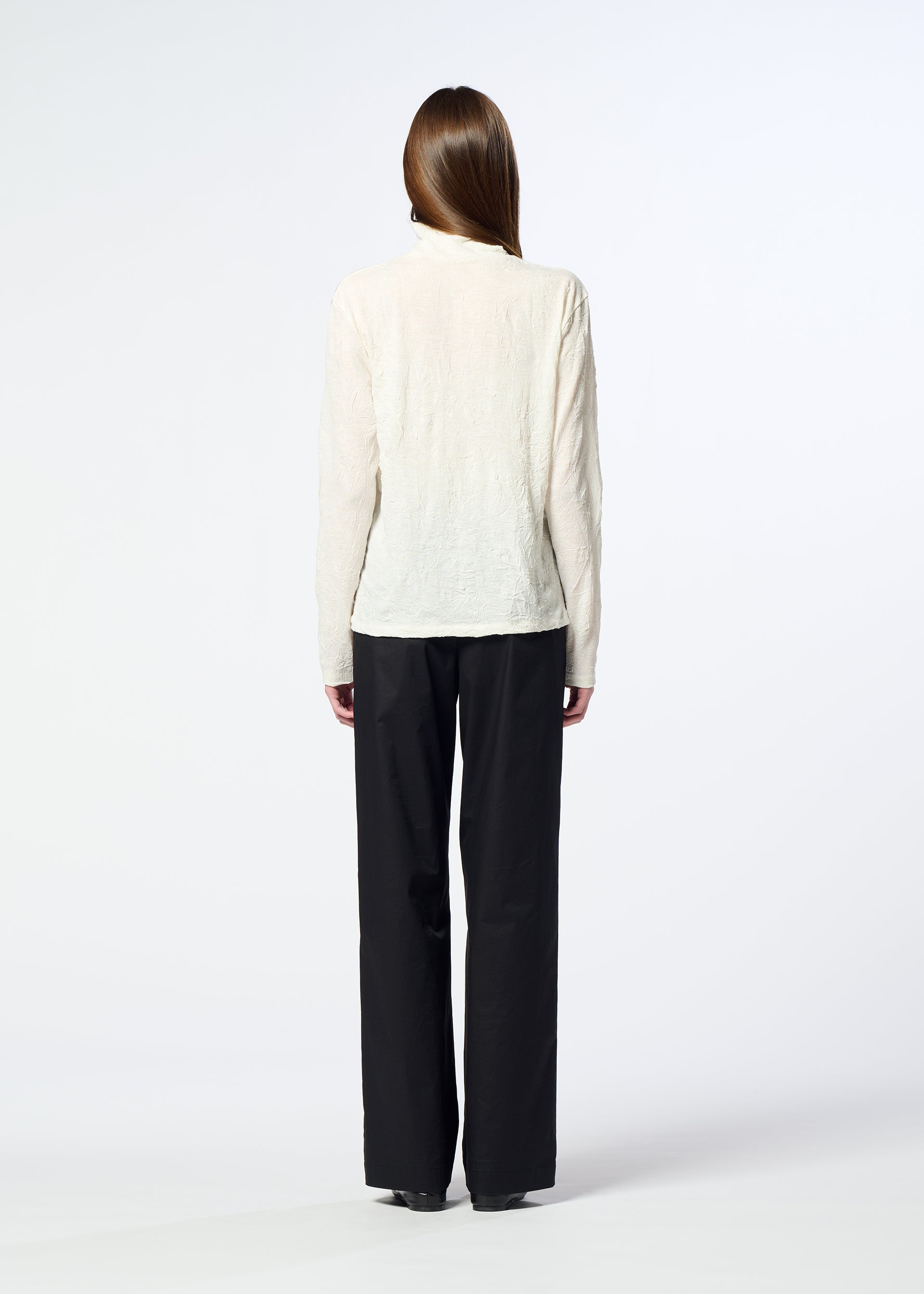 Issey Miyake HaaT W/P Washer HA63209 dámský rolák bílý s kapsou