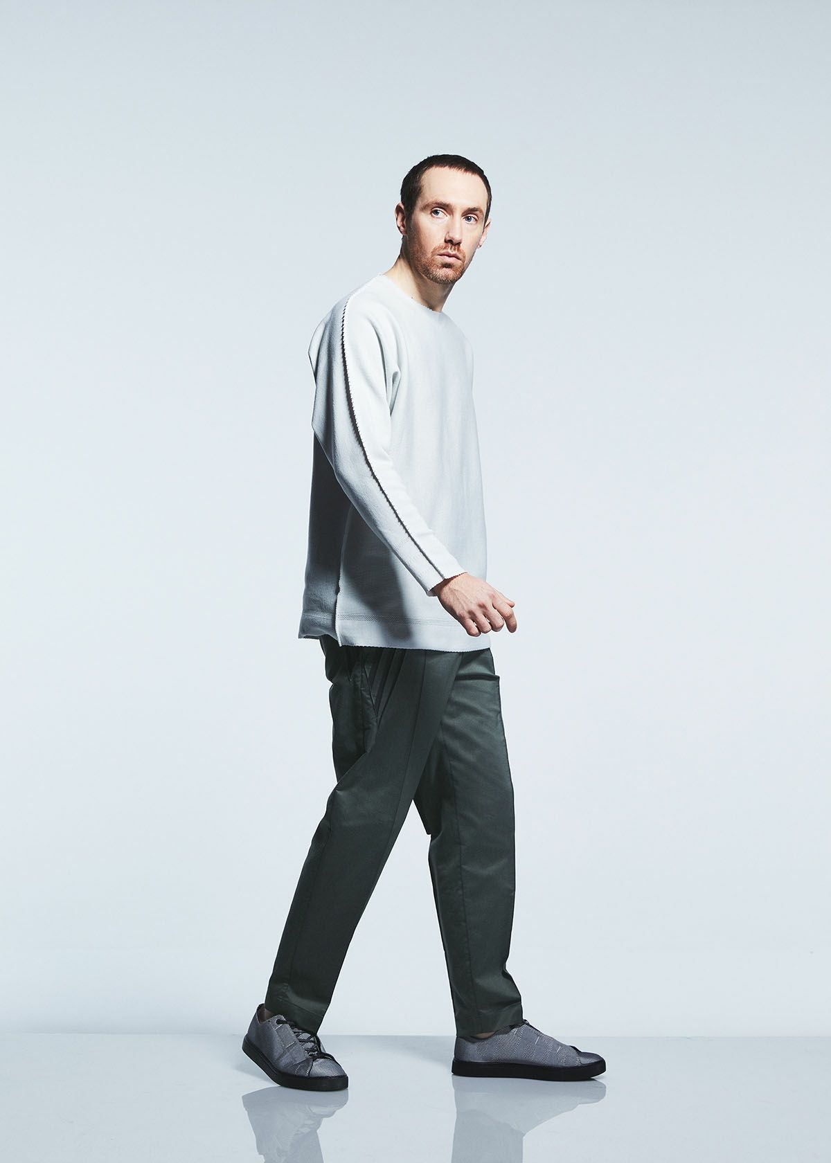 Issey Miyake Type-A Basics tričko bílé s dlouhým rukávem