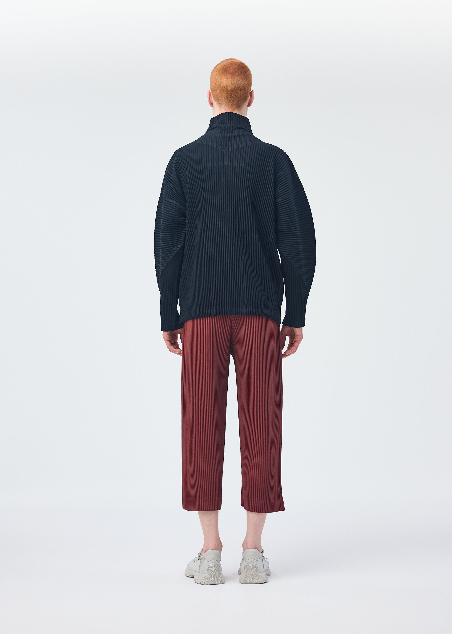 Issey Miyake MONTHLY COLORS AUGUST mikina černá vel. 3 zip
