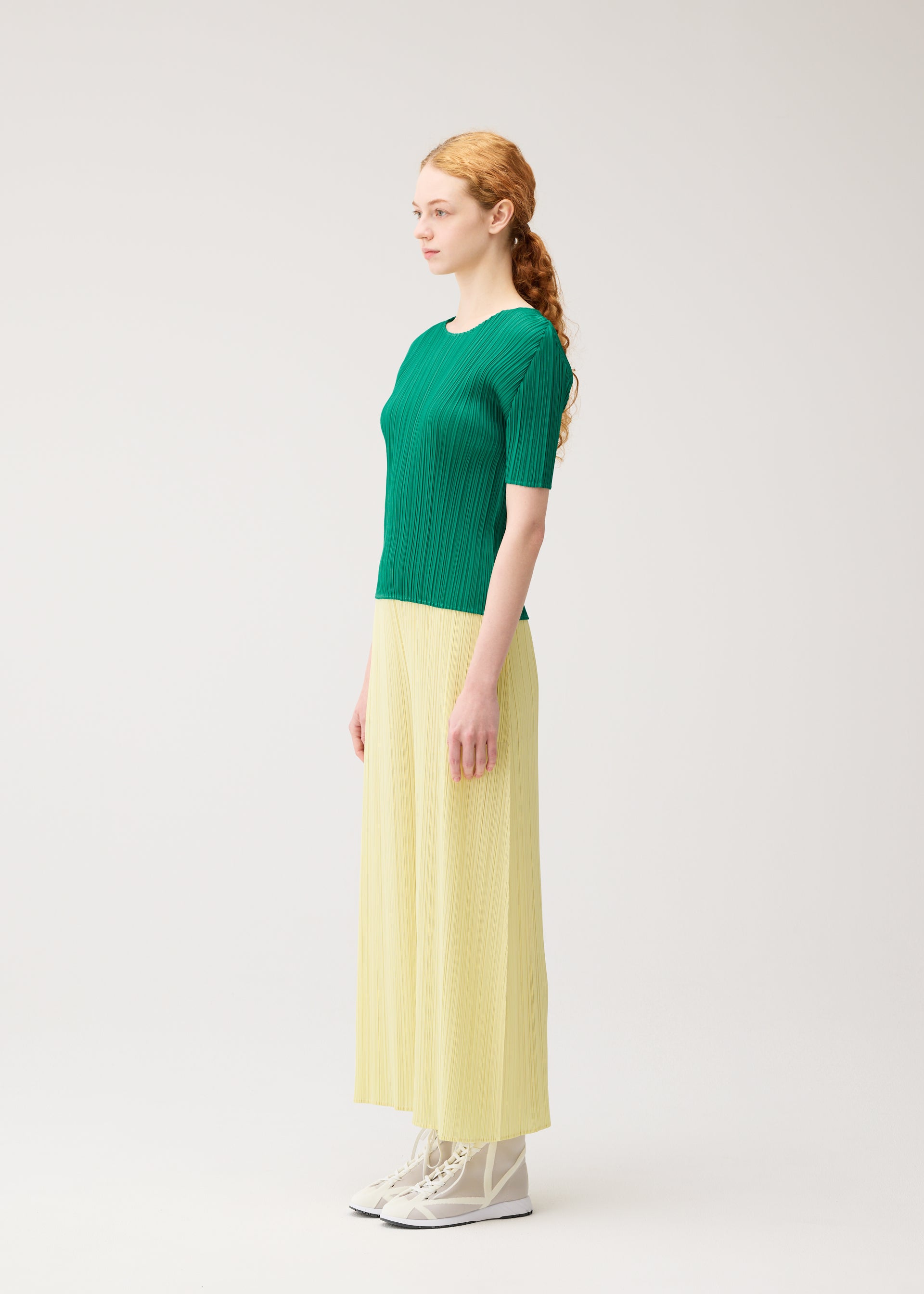 Issey Miyake Monthly Colors July top modrá plisé