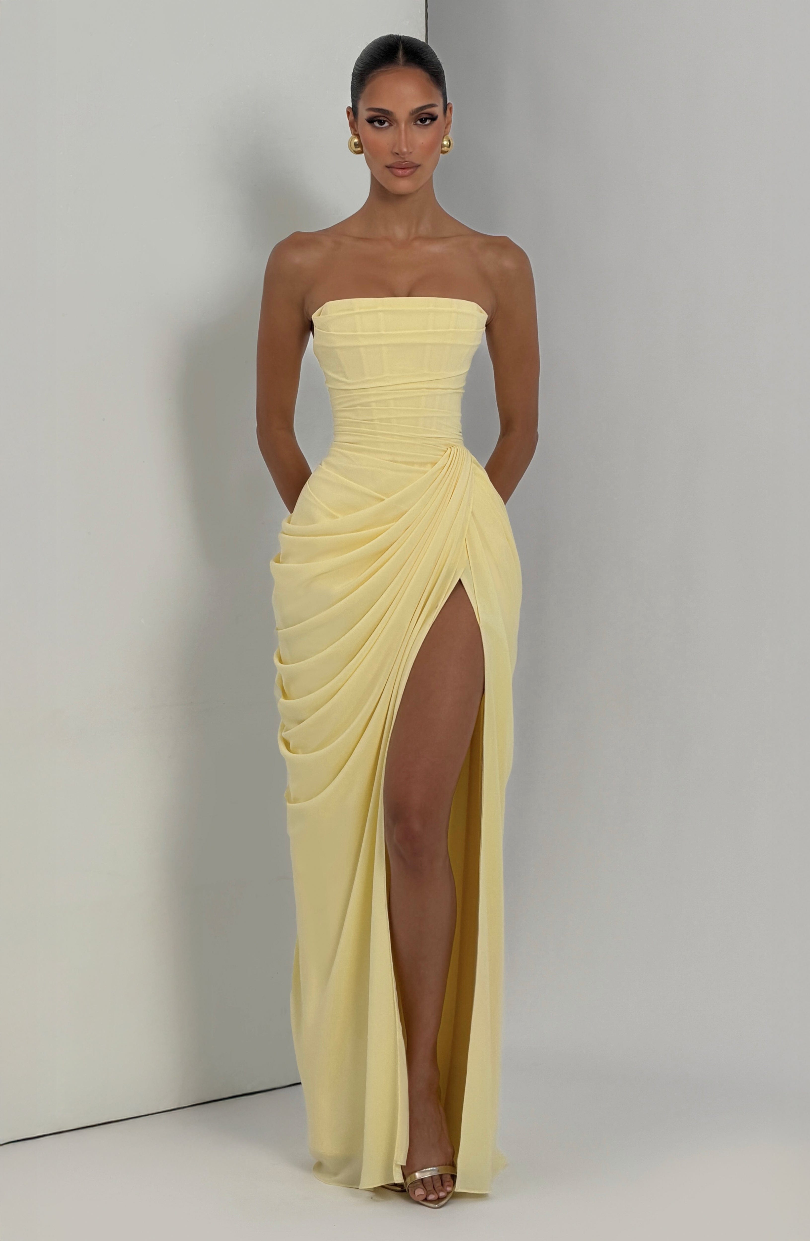 Norielle Froncée bustier šaty dlouhé žluté s rozparkem