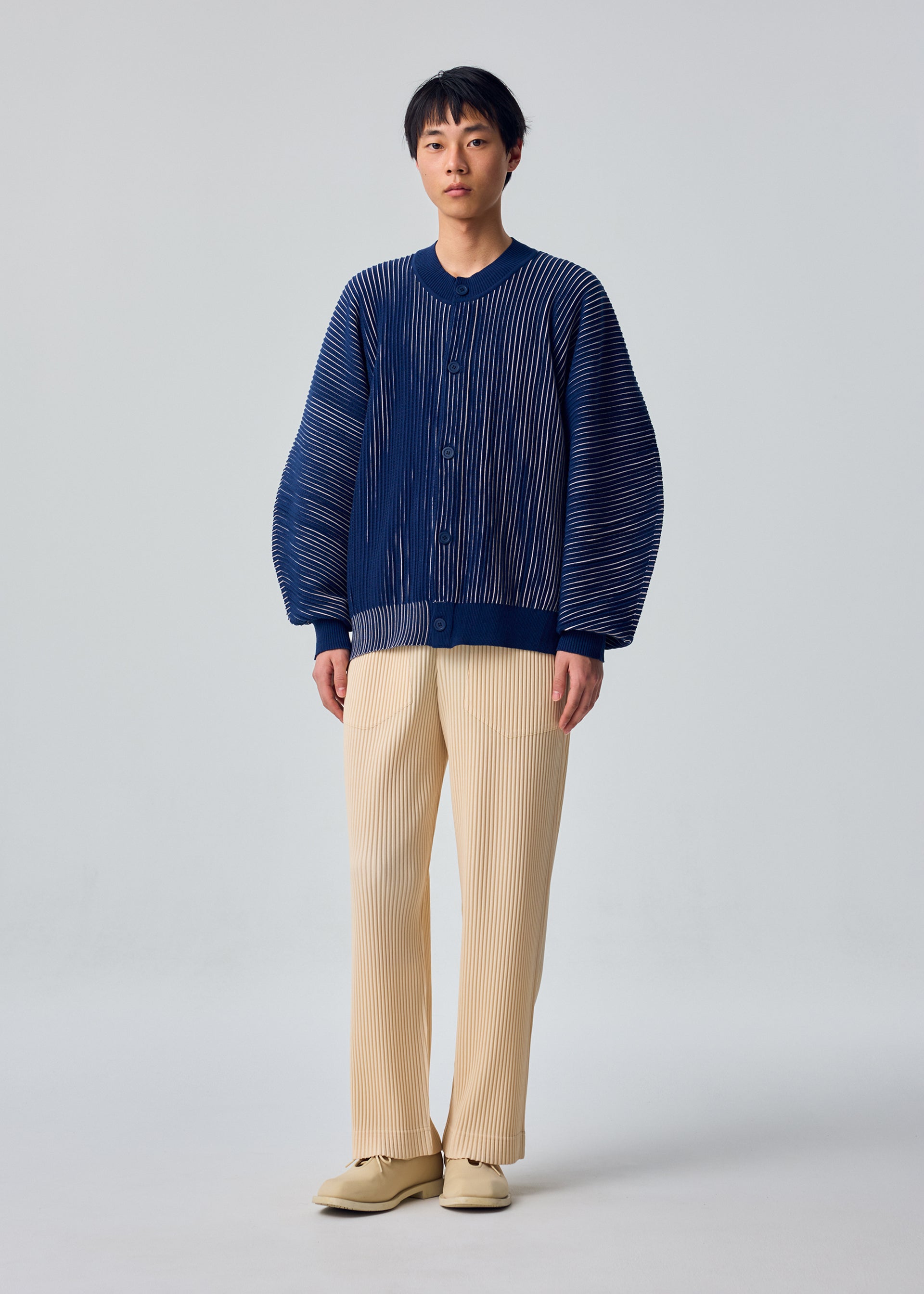 Homme Plissé Issey Miyake In the Shadow pánský kardigan černý