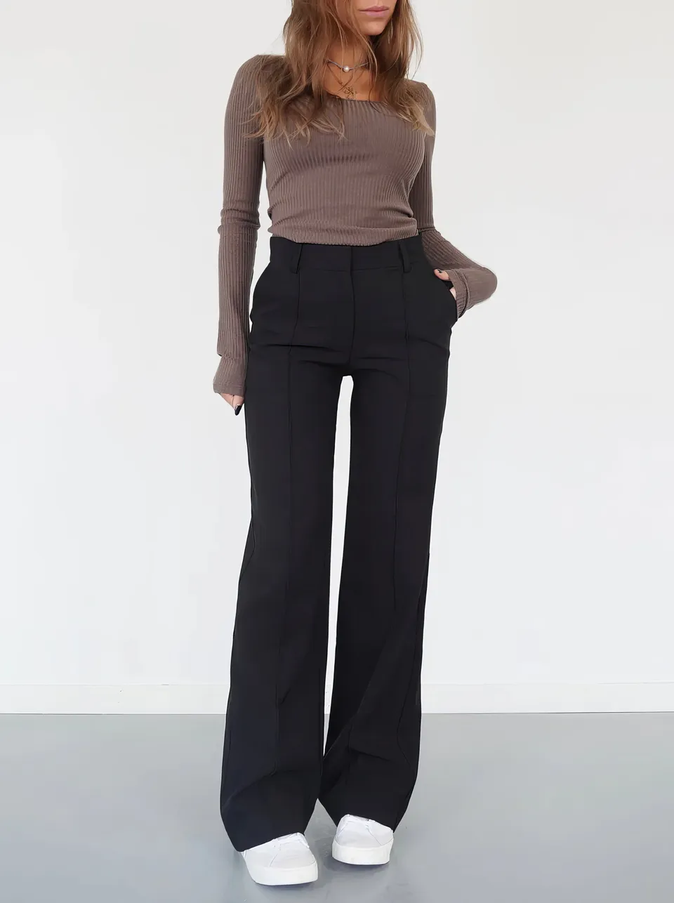 Norielle elegantní kalhoty flare Černá vysoký pas