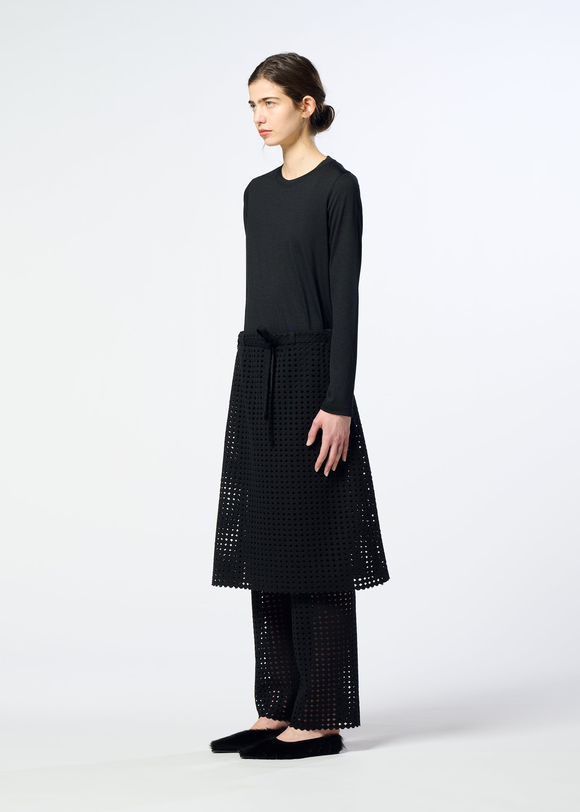 HaaT Issey Miyake Lacy Under krajková sukně černá zavinovací