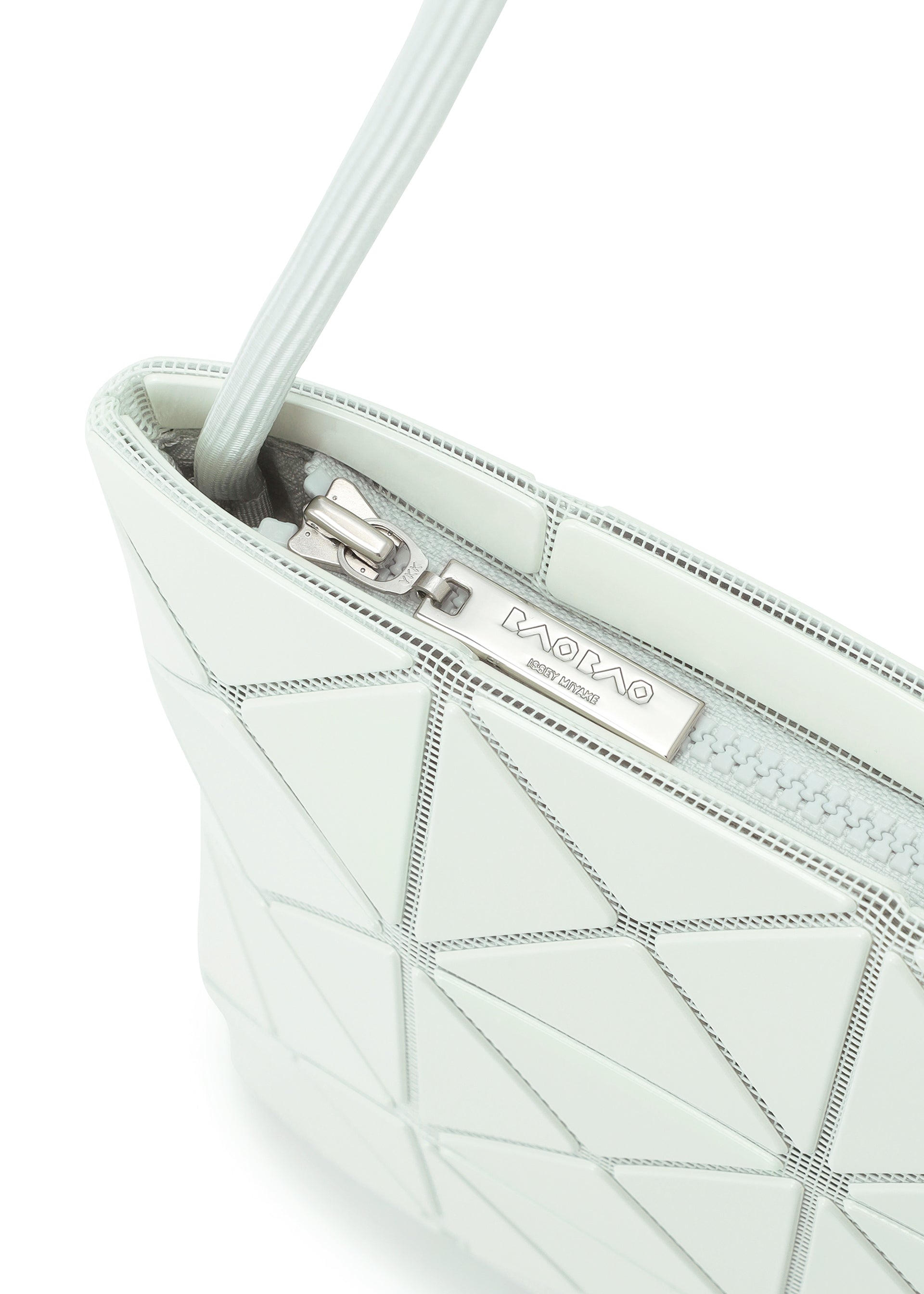 Issey Miyake Lucent One-Tone pouzdro lakované
