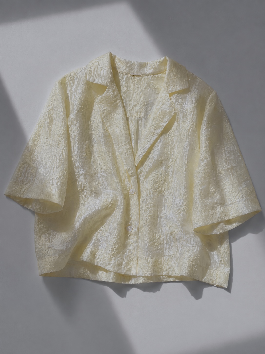 Aurelia & Zwei Frauen Butter Bloom top máslový