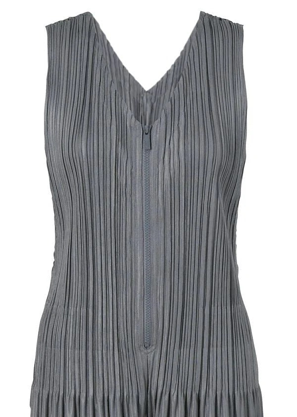 Issey Miyake Fluffy Basics plisovaný overal světle šedá