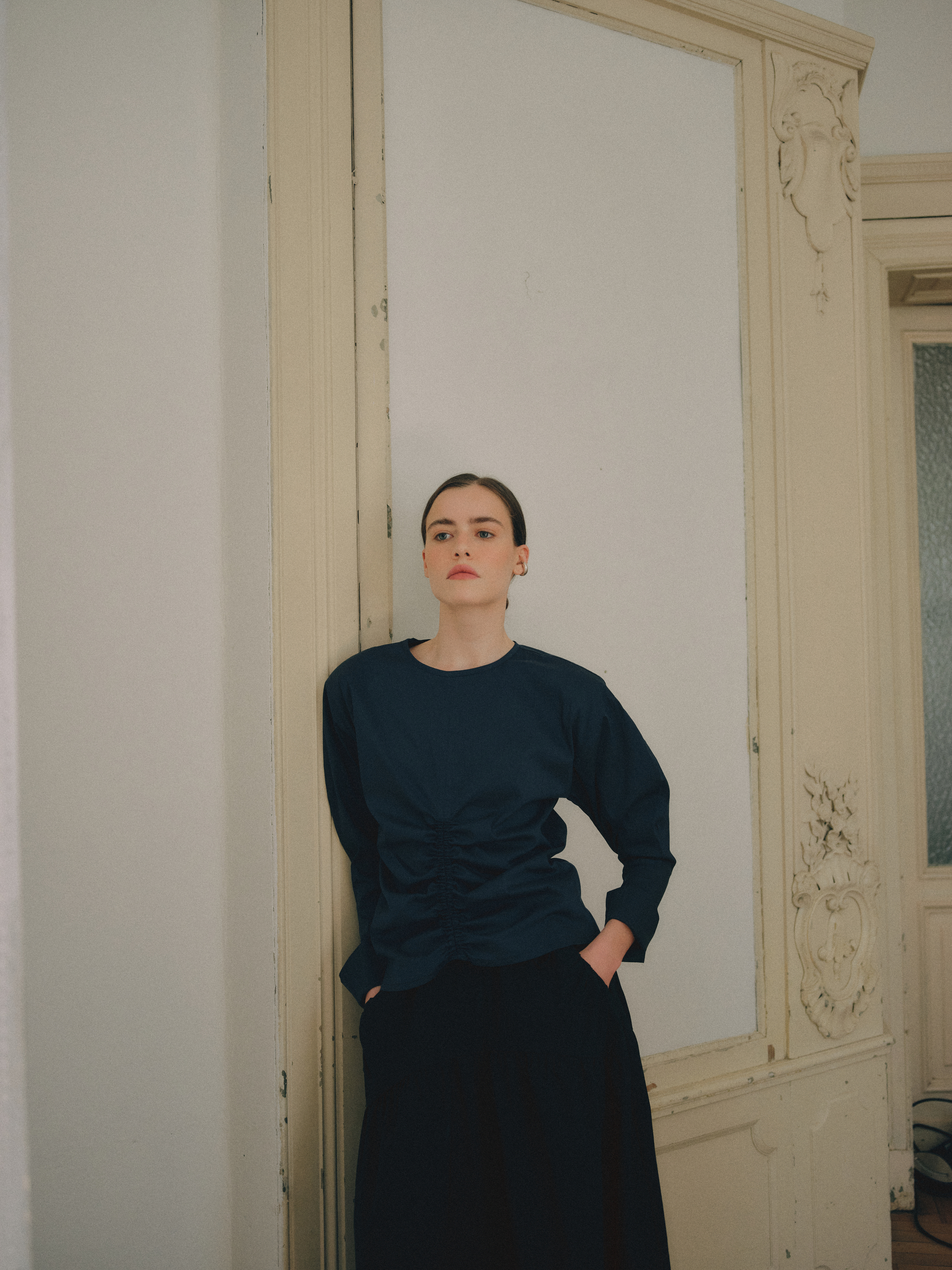 Aurelia & Zwei Frauen Dark Navy košile tmavě modrá saténová