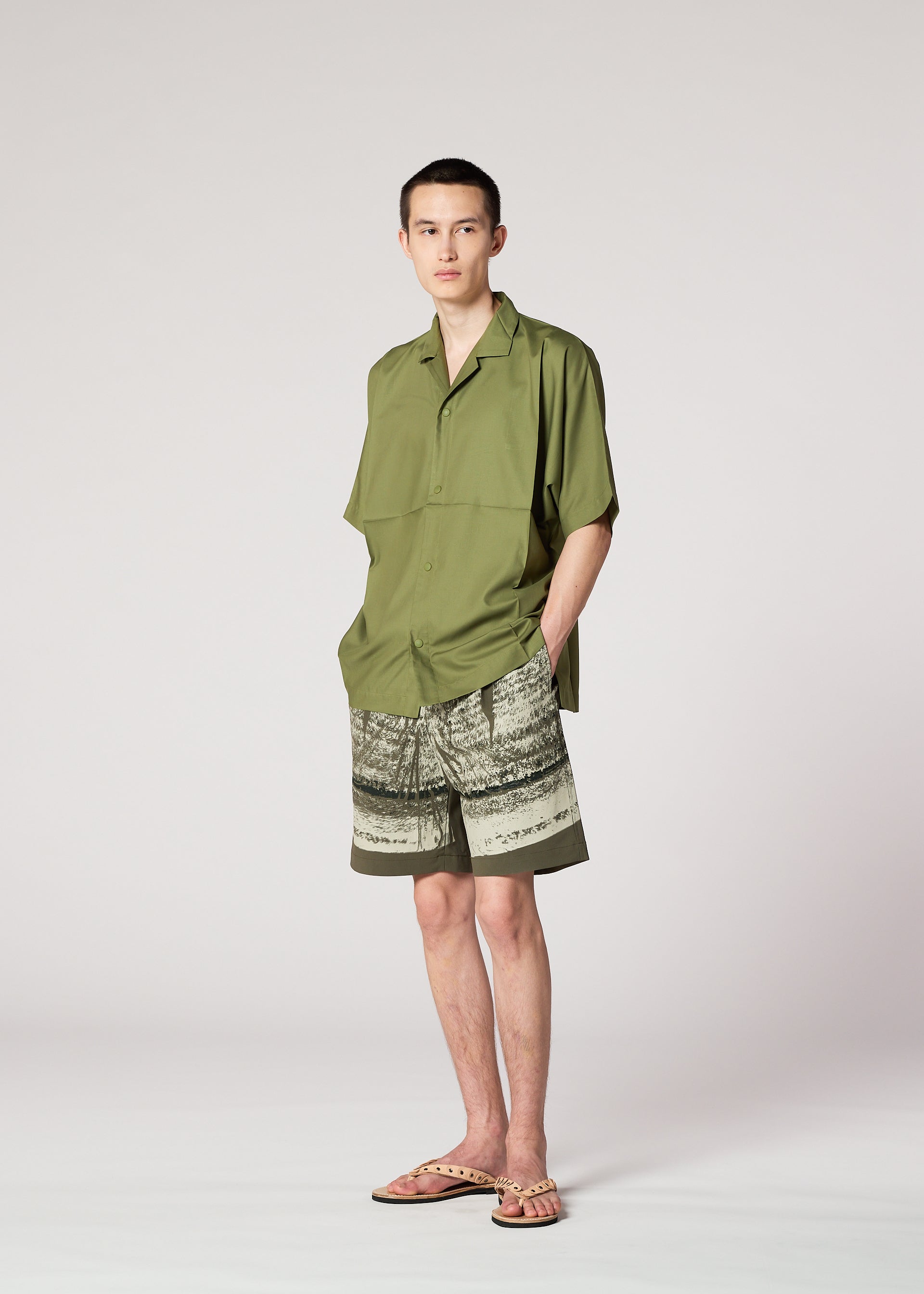 Issey Miyake Kaiyu pánské šortky černé