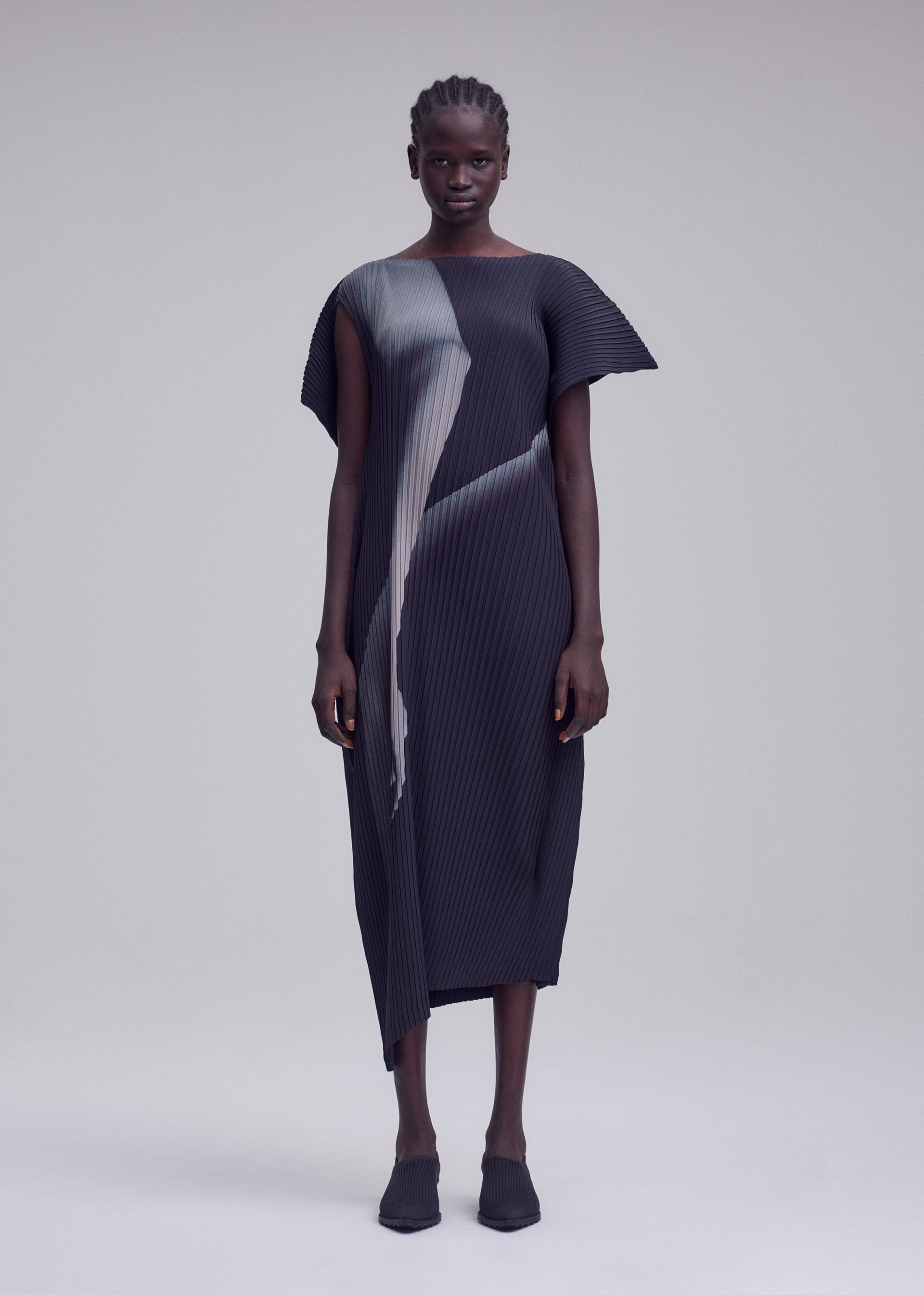 Issey Miyake Hands of Lover IM63216 šaty černé vel. 2