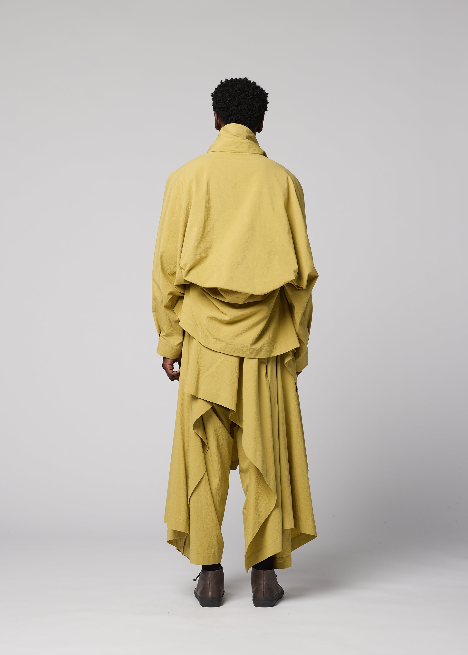 Issey Miyake Comfort Cotton bunda béžová 2 organická