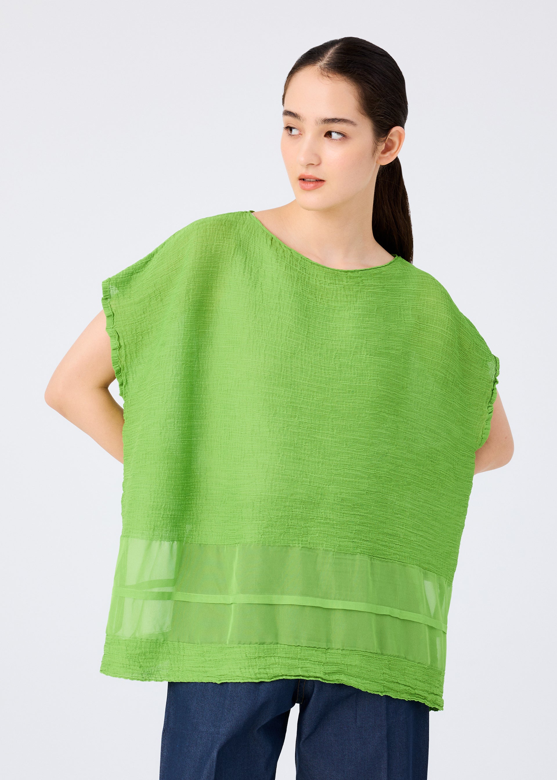 Issey Miyake Sheer Crepe top černá poloprůhledný krep