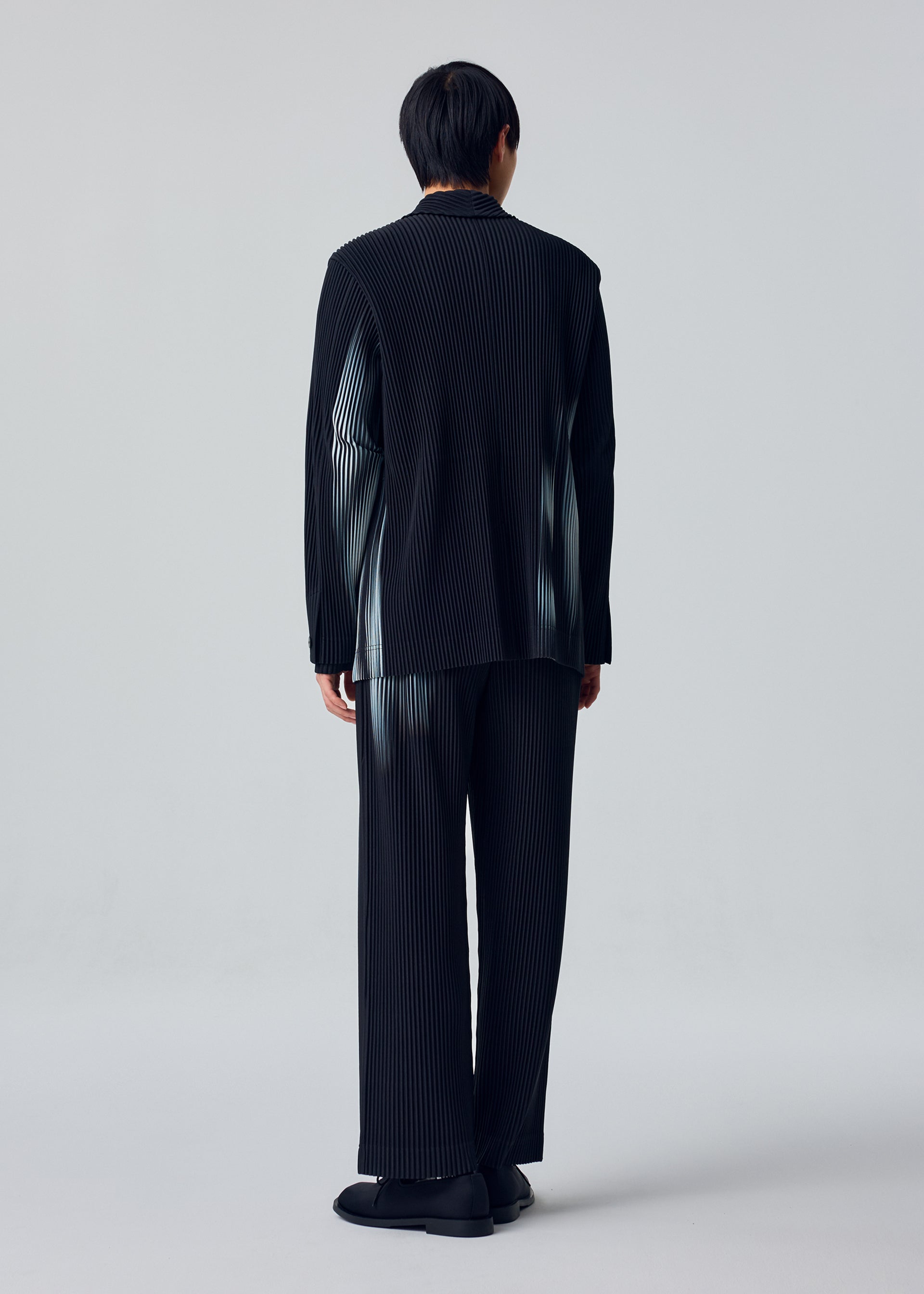 Issey Miyake In The Shadow HP63JD240 sako shadow black