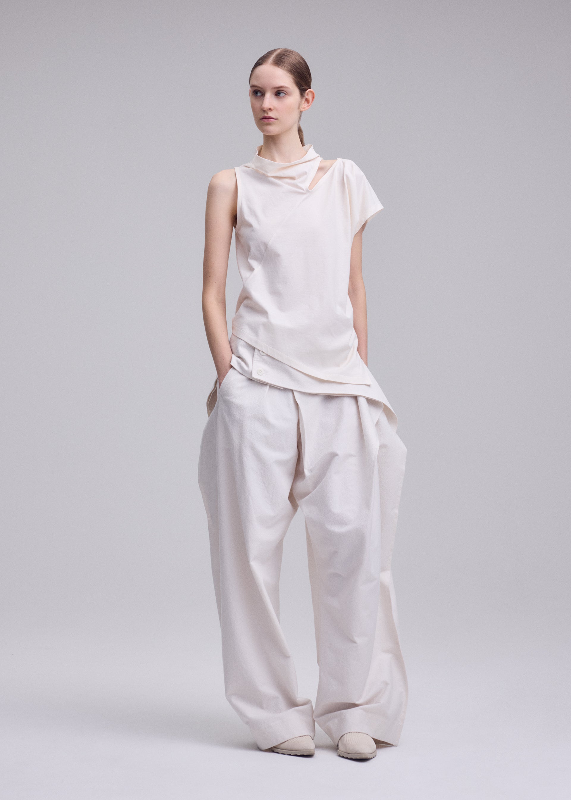Issey Miyake Tubular-T top bílý bavlněný