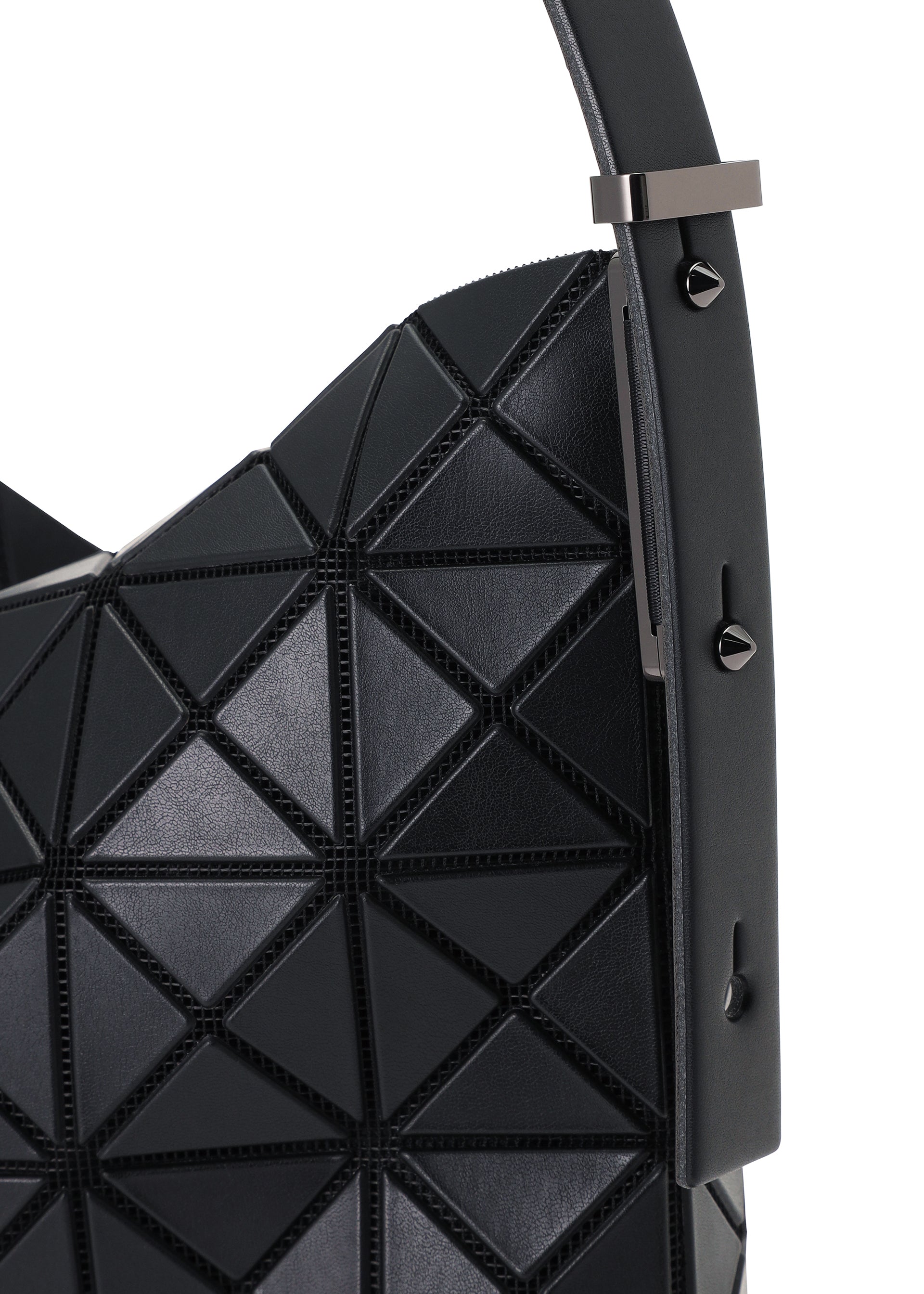 Bao Bao Issey Miyake Musette kabelka světle šedá matná
