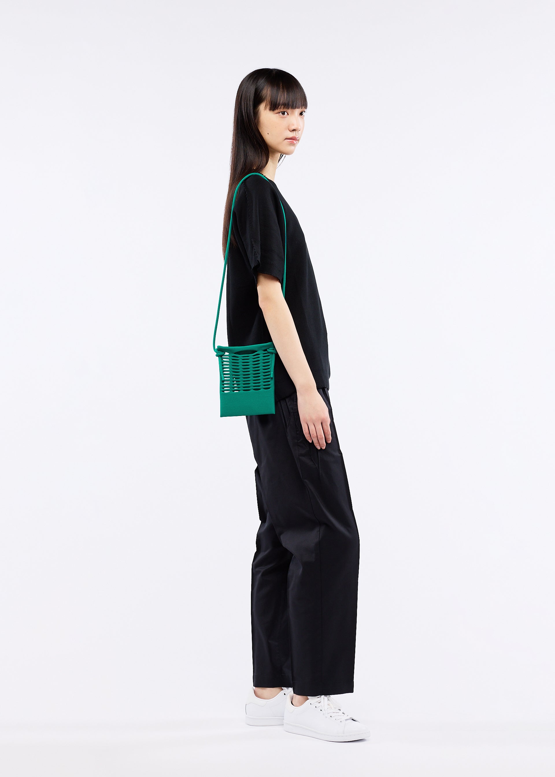 Issey Miyake Mokko S.C. crossbody kabelka Bright Orange lehký úplet