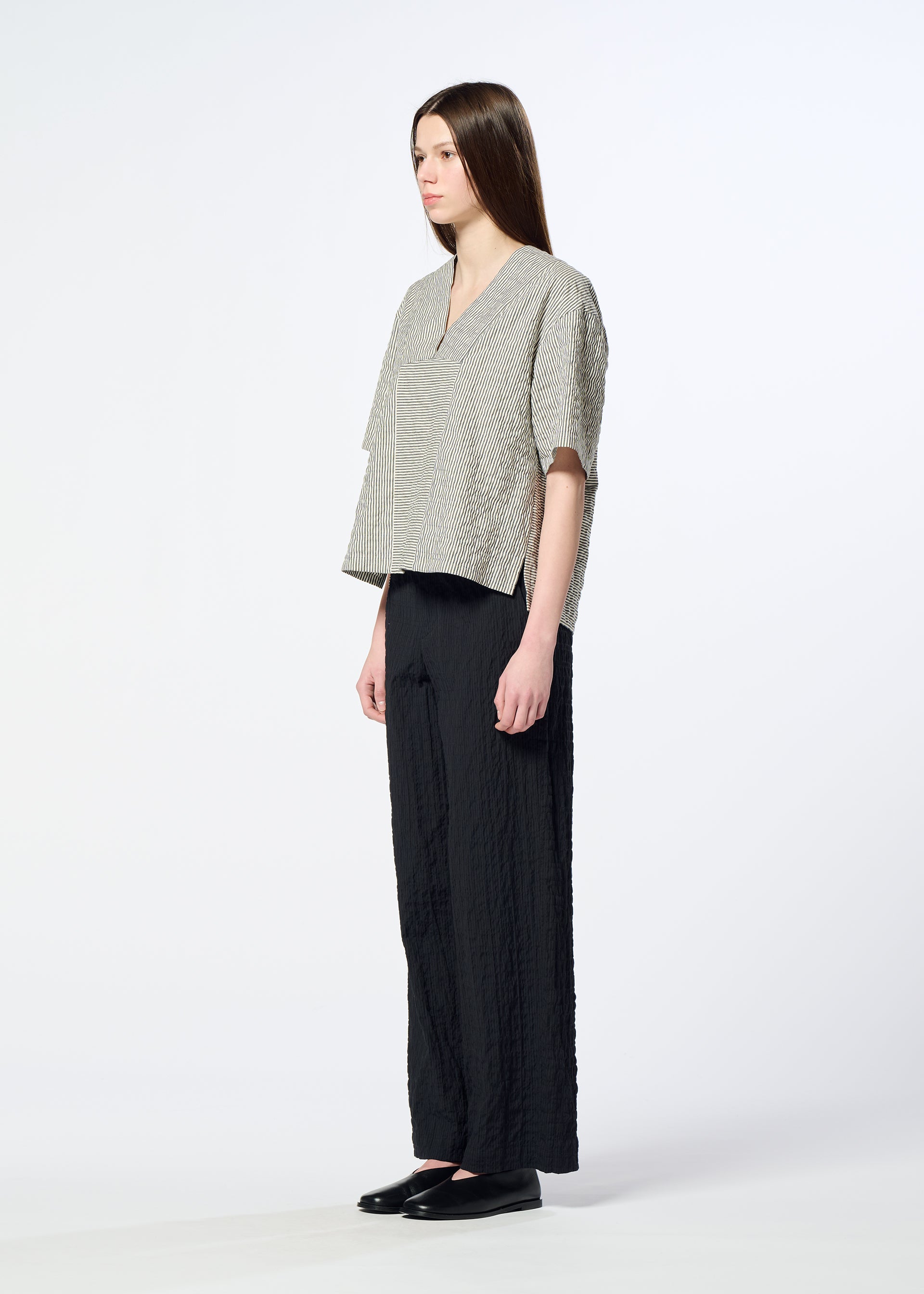 Issey Miyake Ripple Stripe top bílý strečový